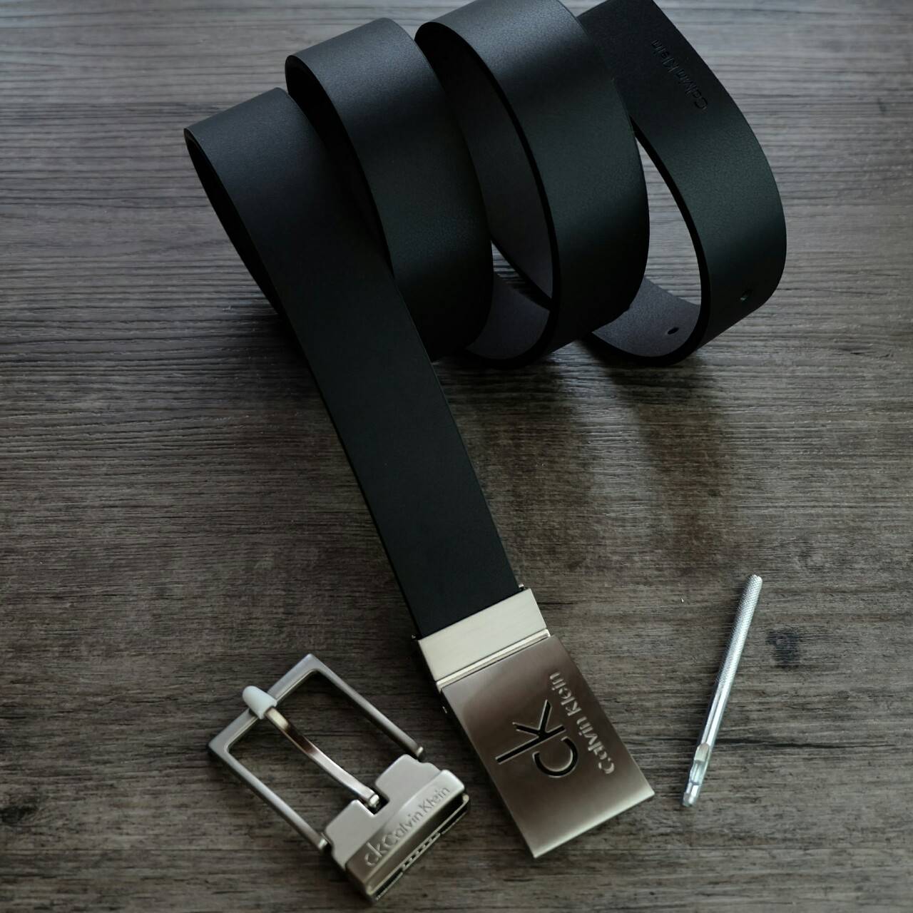 Calvin Klein Belt and Buckle Set เซตสุดคุ้ม!! เข็มขัด + หัวเข็มขัด 2 ชิ้น จะะมอบเป็นของขวัญ หรือใช้เองก็แนะนำเลยค่าา