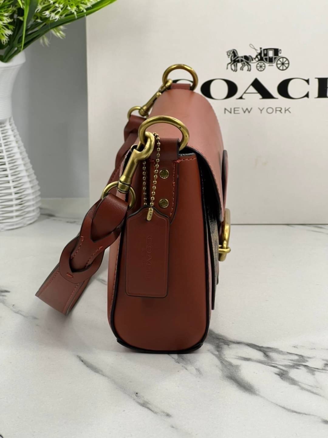 COACH SMALL JADE SHOULDER BAG พร้อมส่งที่ไทย