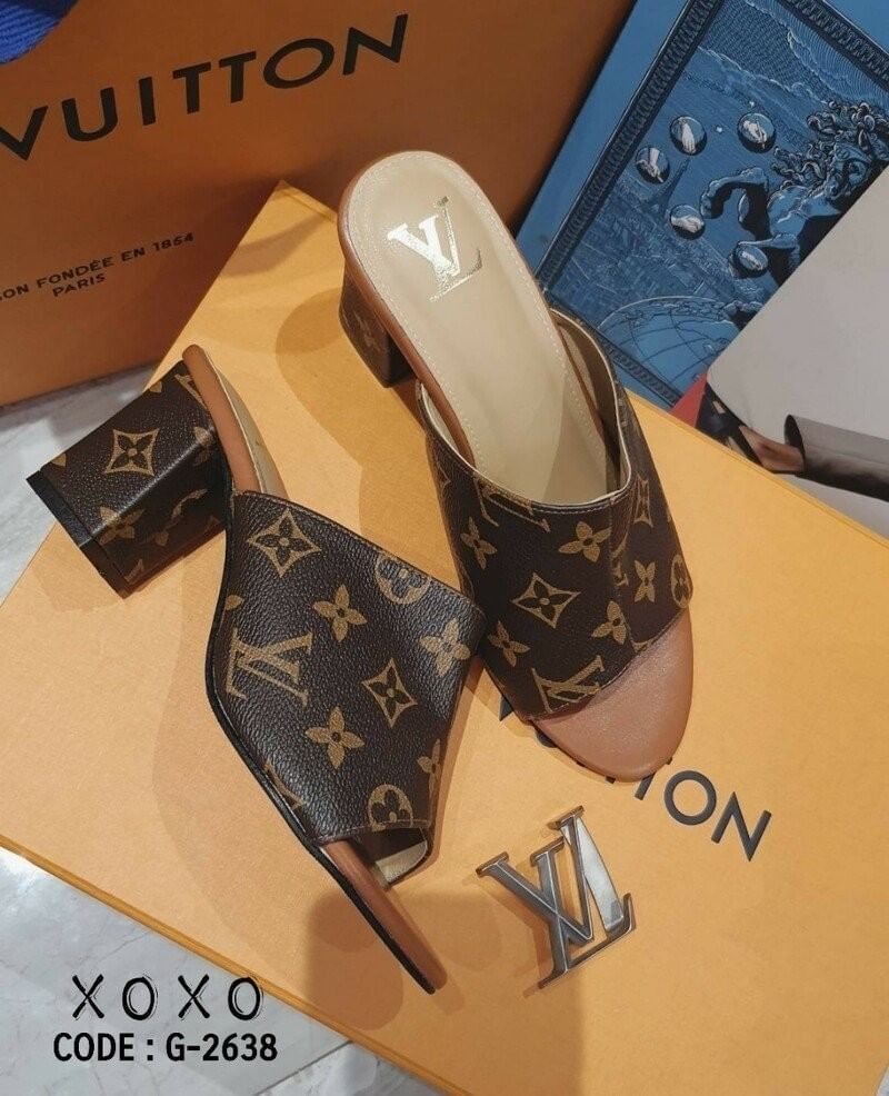 Louis Vuitton LV Shoes รองเท้างานสวม เรียบหรู งานไฮมากคะ งานแต่งโชว์หลายหลังแบรนด์ สวมใส่ง่าย แมทส์ชุดง่าย ส้นแท่ง ยื่นเดิน ใส่สบาย ไม่เมื่อย