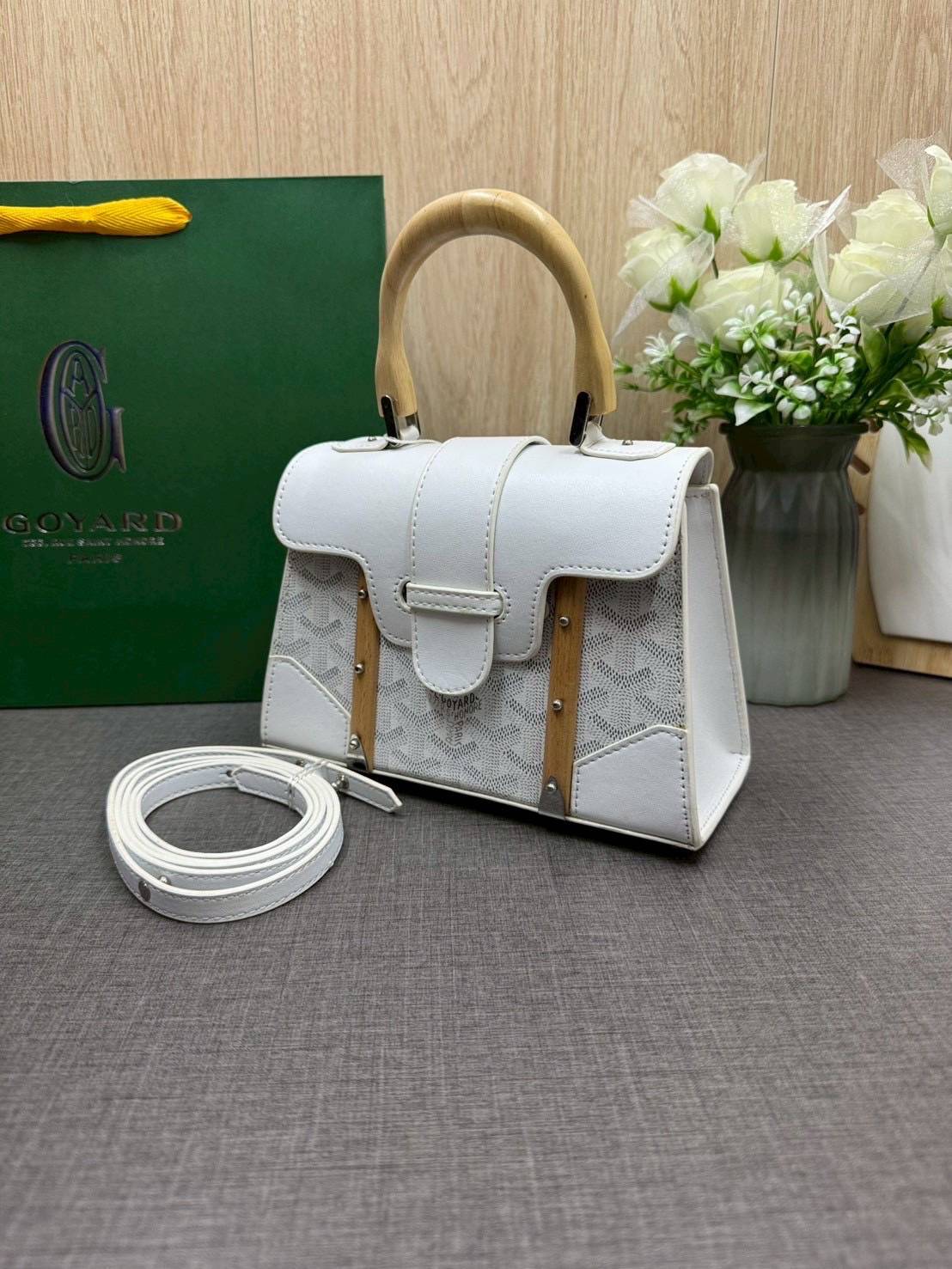 10 สี ORI หนังแท้ | GOYARD Saïgon Souple Mini Bag 20cm กระเป๋าถือ/สะพายดีไซน์หูจับไม้เป็นเอกลักษณ์ที่สวยหรูหราสง่างาม