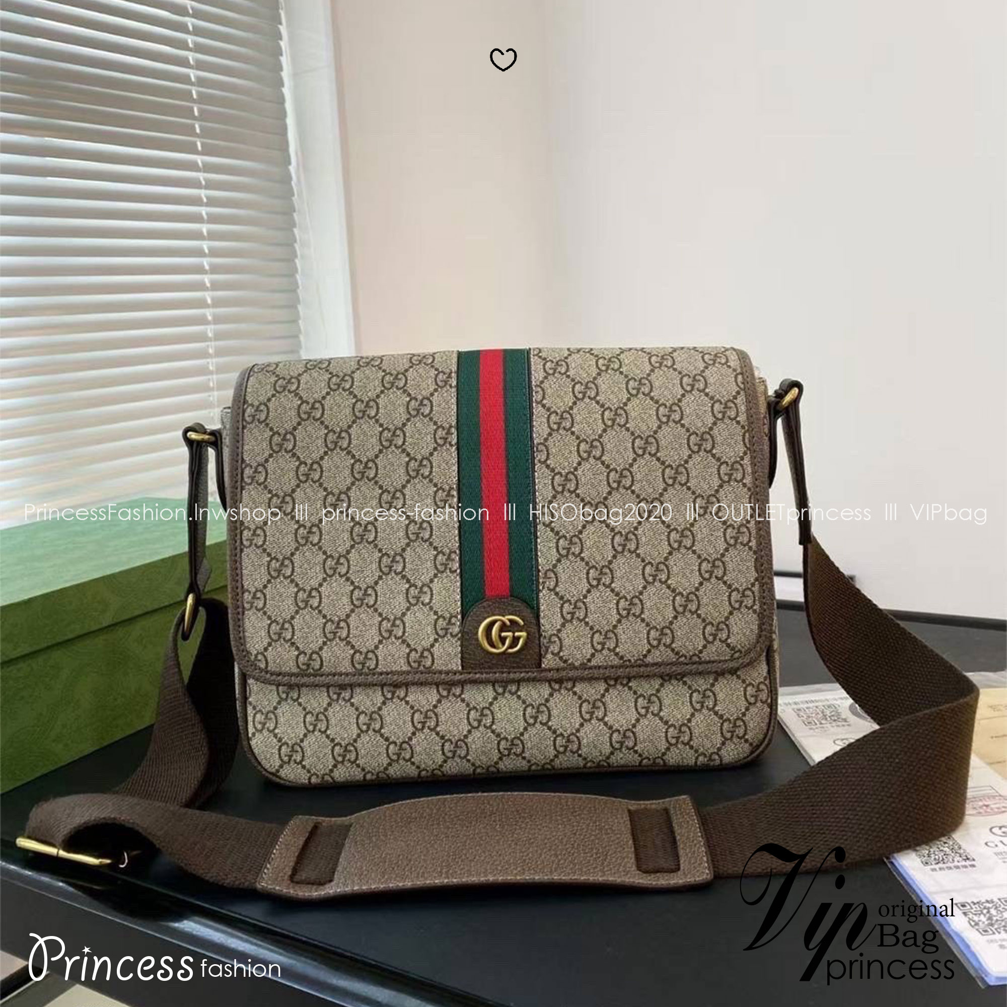 Gucci Ophidia medium messenger bag กระเป๋าทรงแมสเซนเจอร์ใบใหญ่กำลังพอดี ไอเท็มที่หนุ่มๆต้องไม่พลาด โดดเด่นด้วยลวดลายคลาสสิค คาดหน้าเขียวแดงสวยเป็นเอกลักษณ์