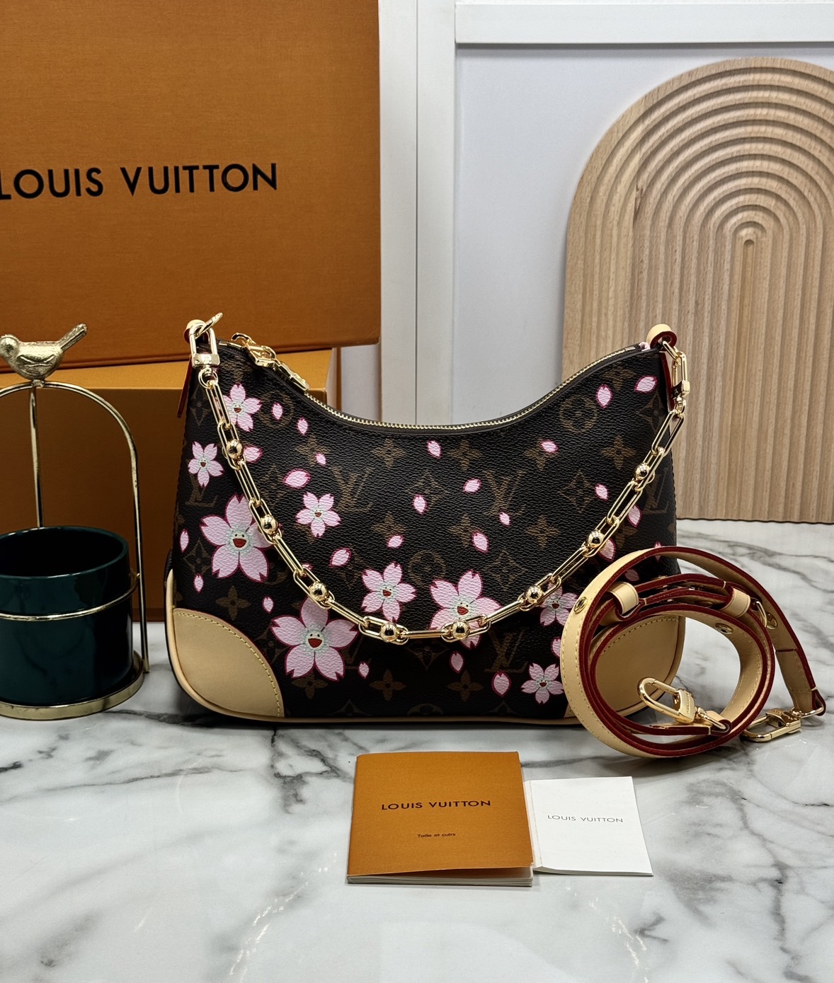 TOP ORI หนังแท้ | เกรดดีสุด LV x TM Boulogne PM Cherry Blossom bag กระเป๋าสะพาย ดีไซน์คลาสสิครุ่นสุดปัง ปรับลุคให้มีชีวิตชีวาด้วยลายดอกไม้เชอรี่บลอสซั่ม คอลใหม่สุดเอ็กซ์คลูซีฟ