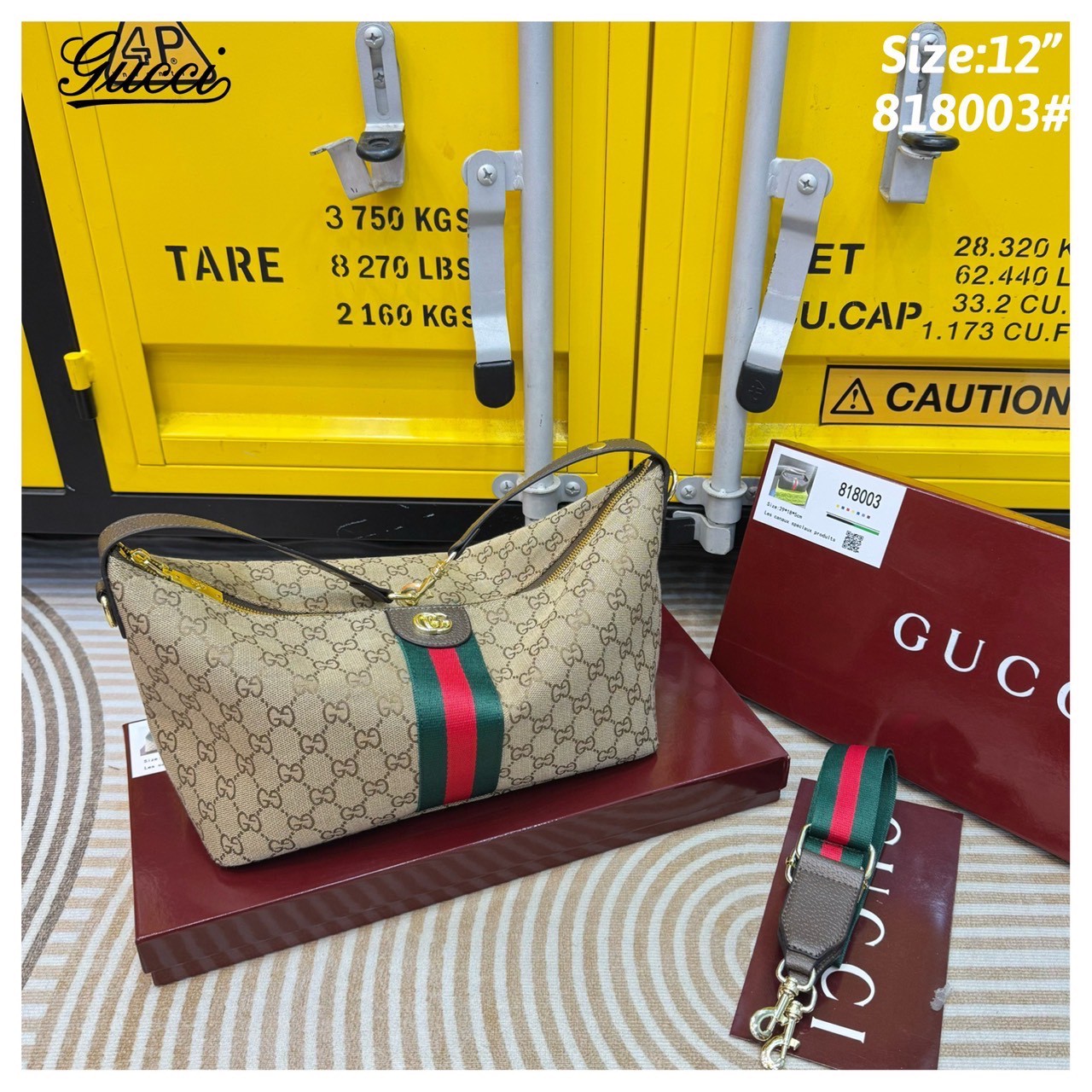 GUCCI GG Ophidia Large Shoulder Bag ใหม่ล่าสุด จากเทศกาล Gucci Cruise 2026 กับกระเป๋าถถือ/สะพาลไหล่ใบใหญ่ ยังคงเป็นคอลเลคชั่นตัวเด่น สวยสะบัด! ดีไซน์ทรงยอดฮิตติดกระแสสุดๆ