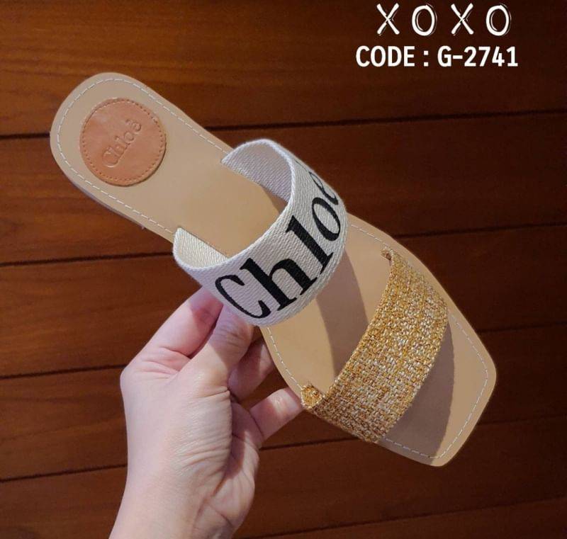 CHLOÉ LOGO SLIDE SANDEL แตะชิค ใส่สบาย วัสดุผ้าสกีนแบรนด์ งานสวย ใส่สบาย น้ำหนักเบา