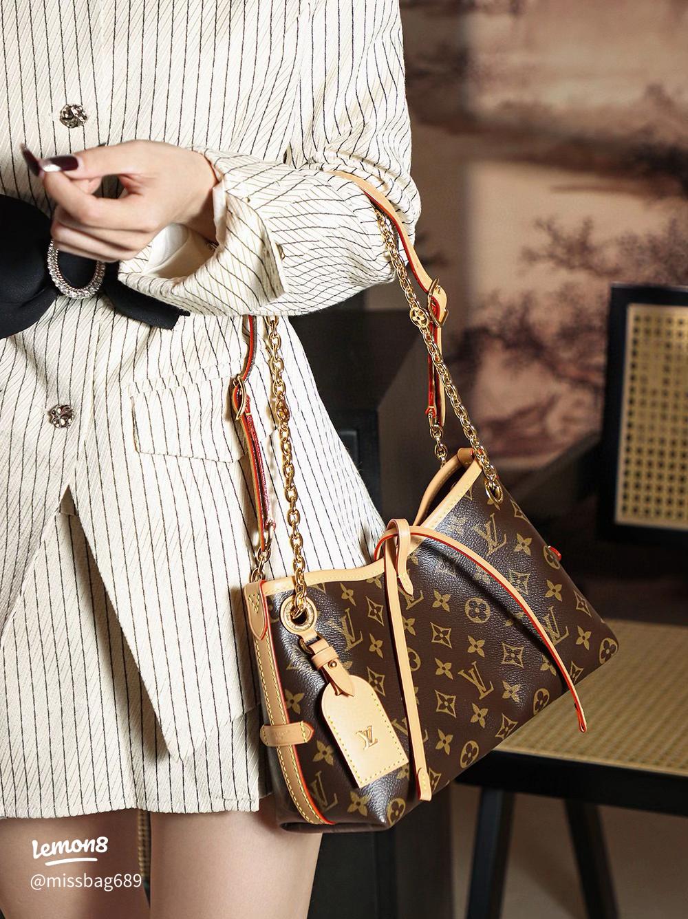 LV CarryAll BB bag กระเป๋าสะพายแครี่ออล ไซส์ใหม่ ดีไซส์ใหม่สุดไอคอนิกปรับโฉมใหม่ประจำฤดูกาลในดีไซน์สุดชิค ตกแต่งสายโซ่สีทองงดงามด้วย Monogram Flower