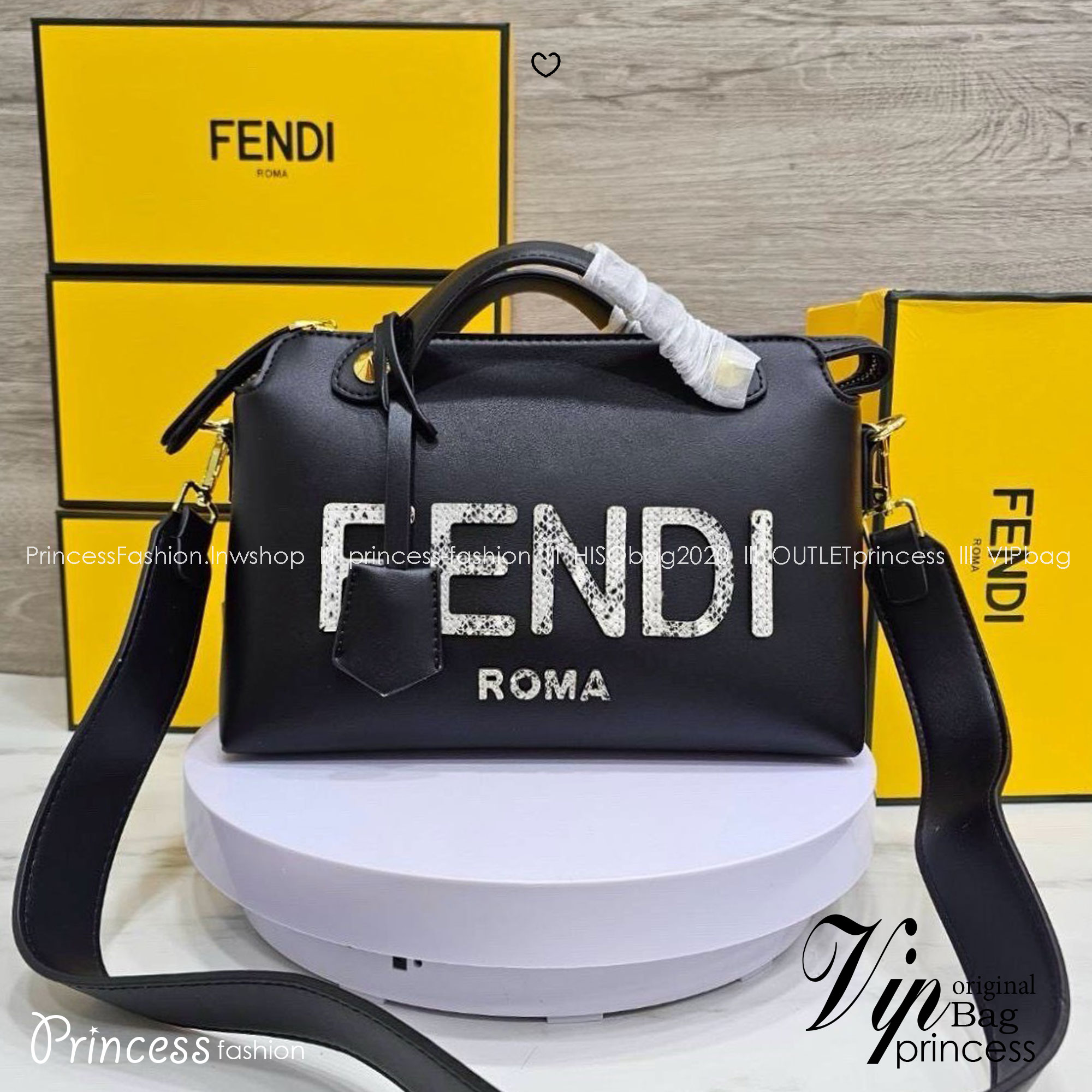 FENDI By The Way Boston Bag Elaphe Dark Gray กระเป๋าสะพายทรงบอสตัน คอลเลคชั่นสุดฮอต โทนดำคมเข้มคลาสสิค ดีไซน์โลโก้ใหม่สวยโดดเด่น เป็นยูนิเซ็กส์จะหนุ่มๆหรือสาวๆก็สะพายได้