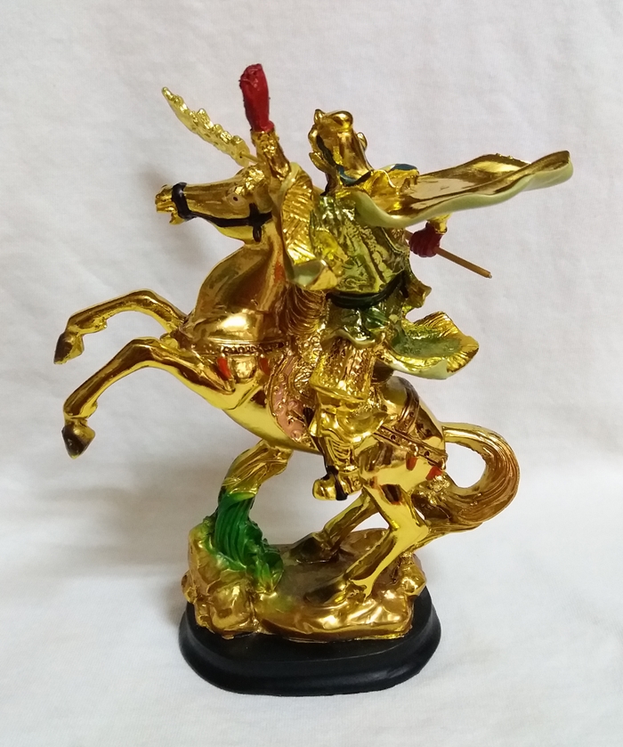 สินค้าหมดค่ะ เทพเจ้ากวนอูทรงม้าถือง้าว(ปางขี่ม้าพยศ)แบบตั้งโต๊ะ เสริมดวงการงาน เอาชนะคู่แข่ง พร้อมบทสวดบูชาค่ะ