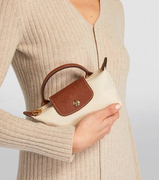 LONGCHAMP LE PLIAGE ORIGINAL Pouch with handle กระเป๋าใบเล็กขนาดกระทัดเหมาะกับใส่ของจำเป็นจุกจิก กันน้ำได้ พร้อมส่ง
