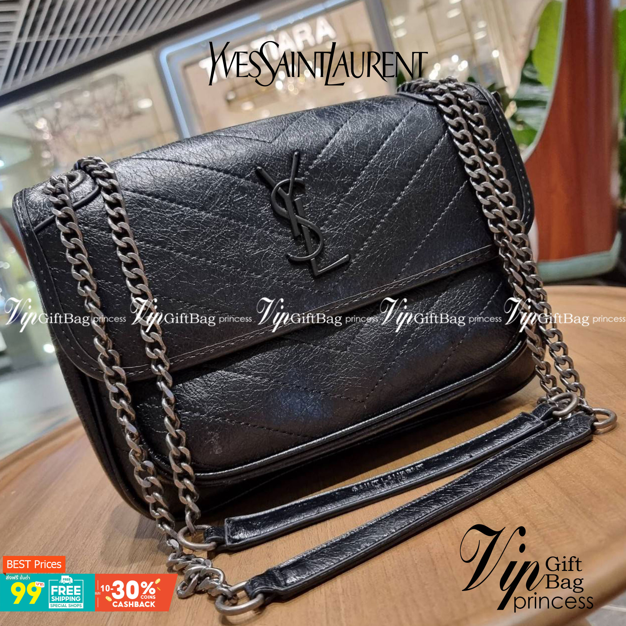 VIP 】หนังแท้ Yves Saint laurent shoulder bag กระเป๋าสะพายทรงคลาสสิค สุดฮอต ดีไซน์เรียบหรู วัสดุหนังแท้ขัดเงา สวย!! ใช้งานง่ายเพียงแค่เปิ-ปิดด้วยกระดุมแม่เหล็ก ภายในโล่งกว้าง จุของได้เลยสบายๆ กระเป๋าสตางค์ใบยาว มือถือ เครื่องสำอางค์ พาวเวอร์แบงค์ หรือจะ ga