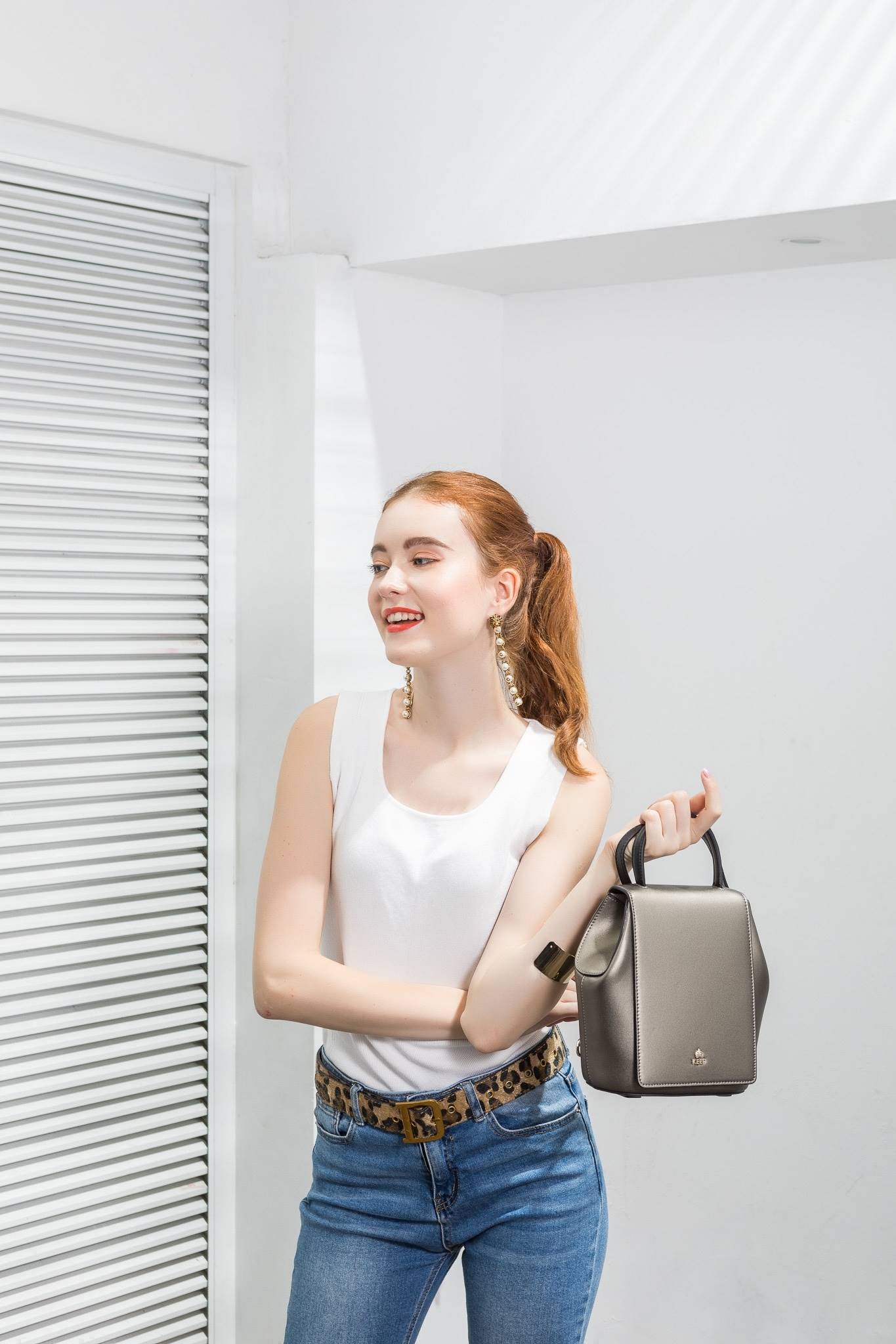 ทรงน่ารักมาก กระเป๋าเป้สะพายข้างได้ สี Glitter ✨ Limited รับ (summer) **KEEPBAG_Allma กระเป๋าเป้ใบใหม่เอาใจสาวทุกสไตล์เลยค่ะ 🌈🌈Summer นี้ ใครกำลังมองหากระเป๋าเป้ใบเล็ก เหมาะกับทุกๆวัน ใช้งานง่าย ใส่ของครบใบนี้แนะนำเลยค่า น้ำหนักเบา 