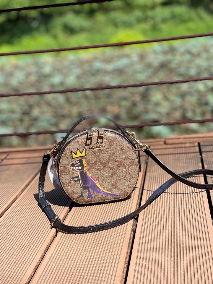 OUTLET 】COACH X JEAN-MICHEL BASQUIAT CANTEEN CROSSBODY IN SIGNATURE CANVAS (COACH C5658) พร้อมส่งที่ไทย ราคาสุดคุ้ม