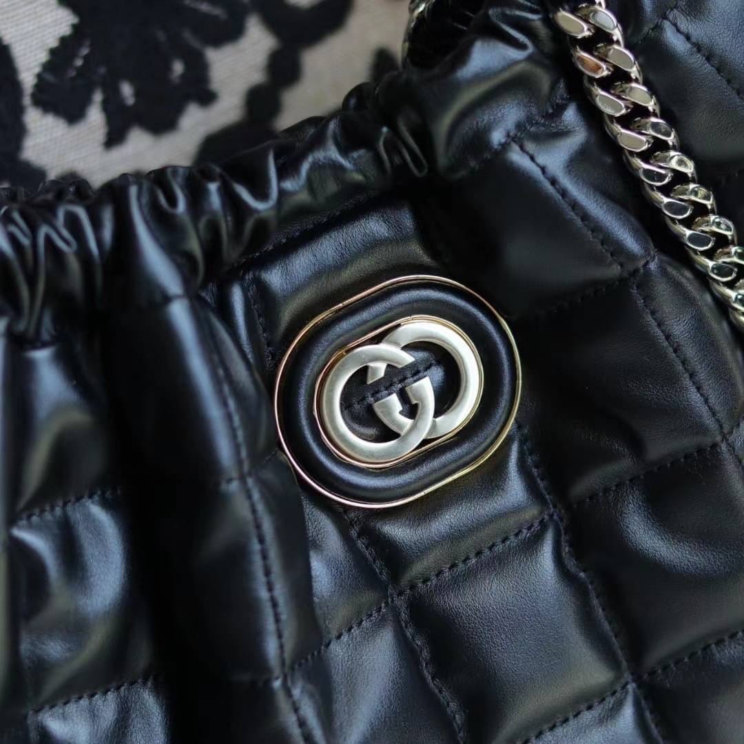 GUCCI MEDIUM QUILTED TOTE BAG / Gucci Hobo / Gucci Deco Medium Tote Bag พร้อมส่ง กระเป๋าสะพายใบใหญ่ หนังแท้ หนังสวย Interlocking G **สินค้าเกรดท็อปออริจินอลสลับแท้ 1:1 เกรดดีสุด ใช้งานต่างประเทศได้