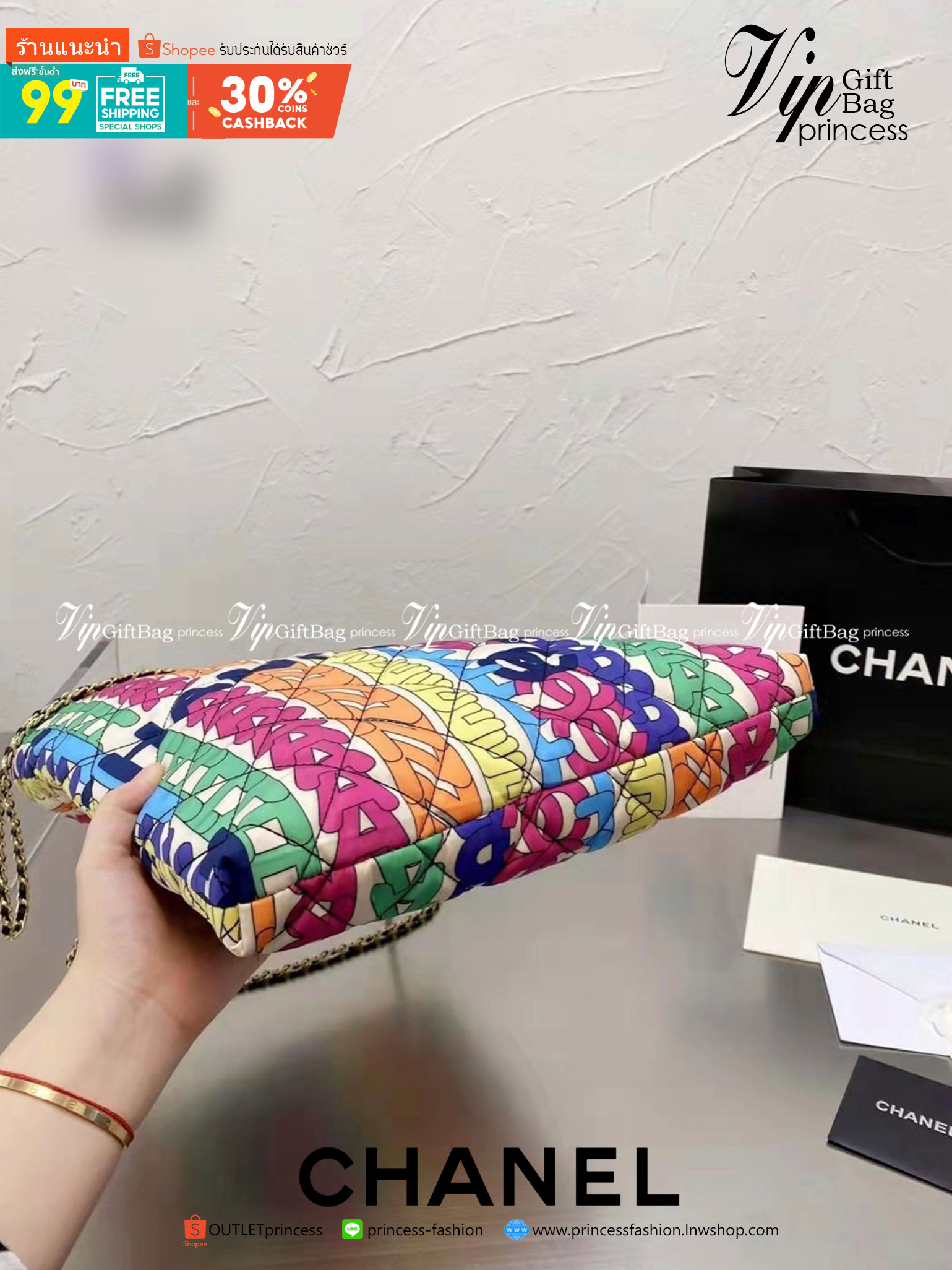 VIP 】CHANEL Large Shopping Bag กระเป๋าสะพายทรงชอปปิ้งสวยทุกมุมมอง รุ่นเข้าใหม่ พิมพ์ลายแน่นมากกก ต้อนรับปีใหม่ ด้วยโทนสีสดใส ใบใหญ่กำลังดี จุของได้เยอะใส่เอกสารA4 หนังสือของใช้ได้ ตอบโจทย์จริงๆค่ะ! Rare items เด็ดๆแบบนี้ควรค่าเเก่การสะสมสาวก Chanel GWP ห้