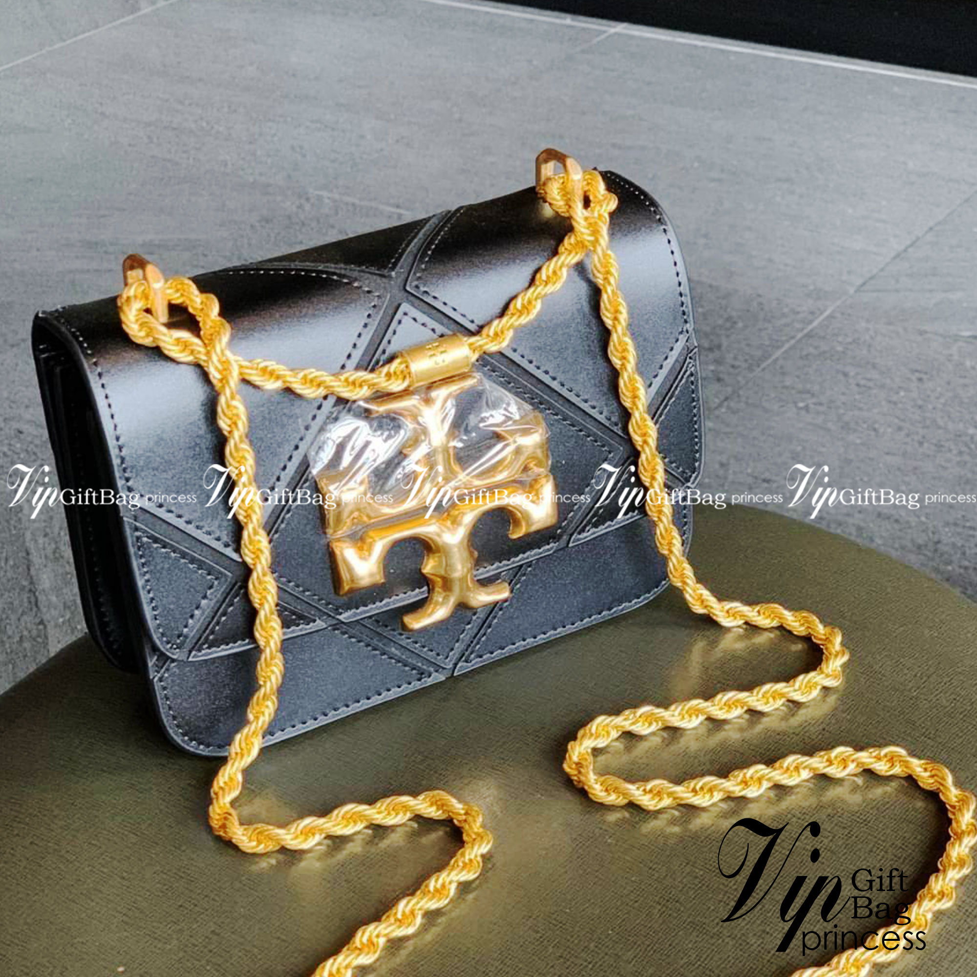 TORY BURCH ELEANOR SMALL SHOULDER BAG / Tory Burch Eleanor quilted shoulder bag น้องเล็ก หรู ดูแพง ลุคไหนๆ ใบนี้เอาอยู่เลยค่าา! Best seller ใครยังไม่มีติดตัว รอบนี้จัดเลยค่าา