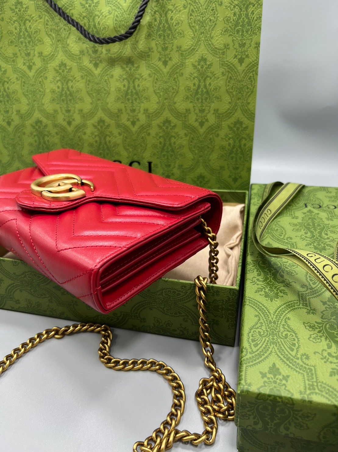 GUCCI GG Marmont Chain Wallet Matelasse Mini Soft Leather / GUCCI WOC เกรดออรินอล งานหนังสวยมากค่ะ ละมุนที่สุด ใส่บัตร ใส่แบงค์ได้ รับรองว่าจะเป็นกระเป๋าที่จะหยิบใช้งานได้บ่อยๆ รับประกันความสวยปังค่าาา