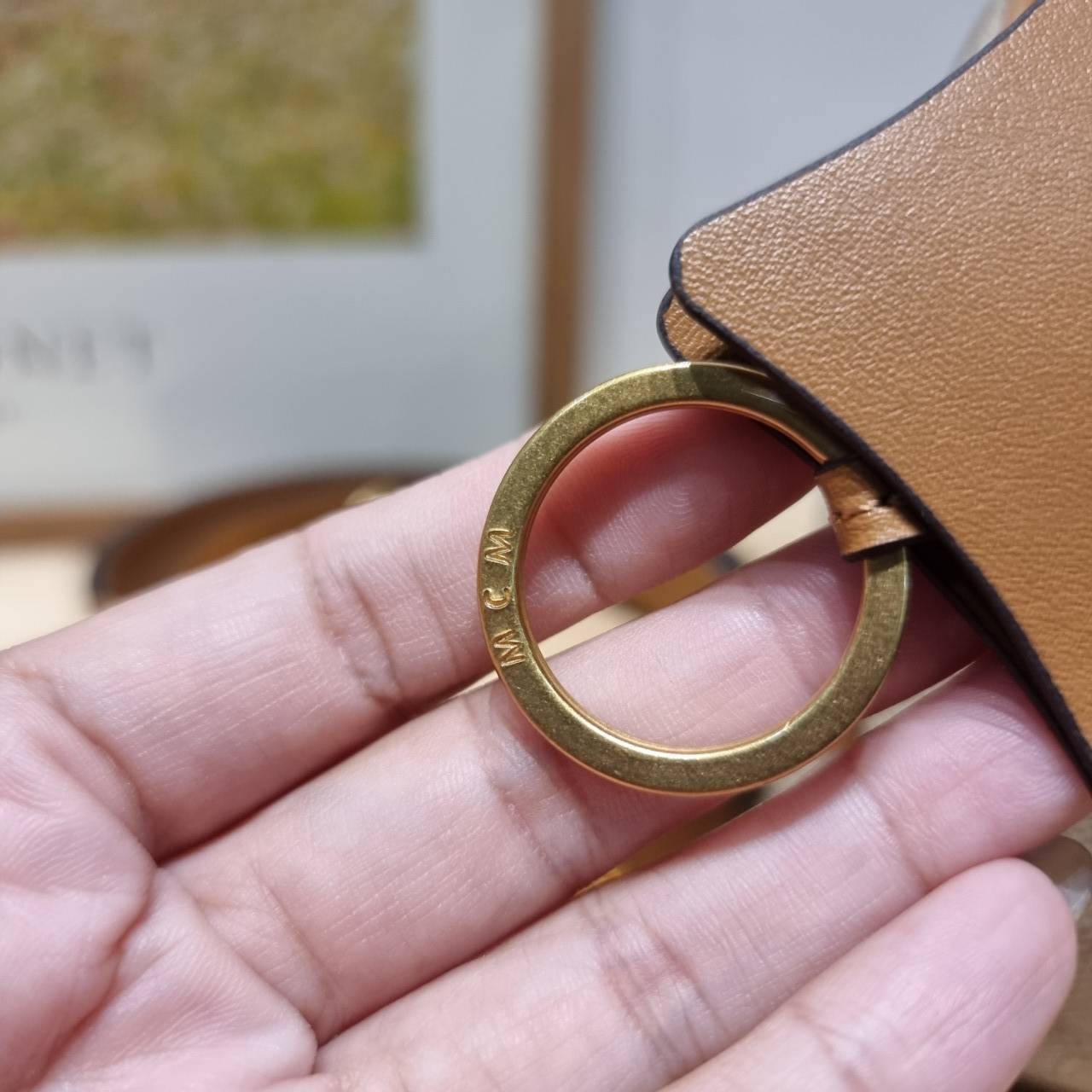 M.C.M SMALL ELLA BOSTON BAG IN LAURETOS กระเป๋าสะพายไอคอนิกโมโนแกรมใหม่ เกรดท็อปออริ สลับแท้ 1:1 เกรดดีสุด ใช้ต่างประเทศได้