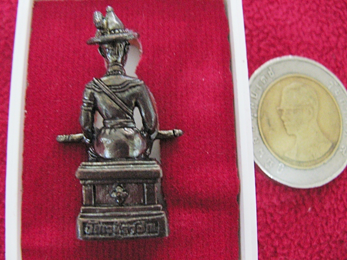 สินค้าหมดค่ะ กริ่งสมเด็จพระเจ้าตากสินมหาราช รุ่นฟื้นฟู ของวัดเวฬุราชิณ ๒๕๕๔ จากงานวันพระเจ้าตากสินมหาราช ที่วงเวียนใหญค่ะ