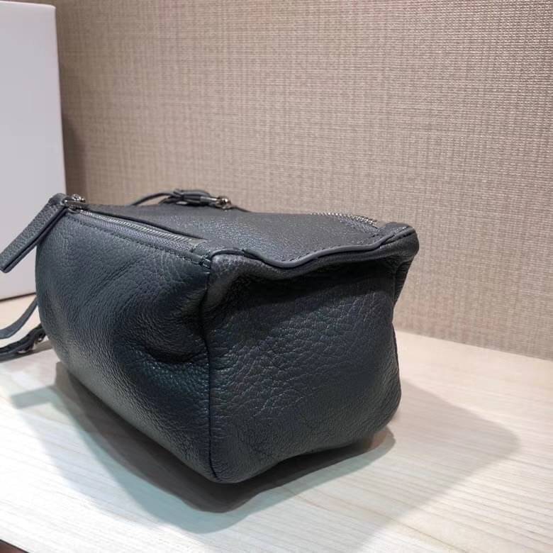 พรีเมี่ยมกิ๊ฟแท้ 100% 】พร้อมส่งที่ไทย ที่นี่ที่เดียว VIP gift GIVENCHY PANDORA WALLET MINI BAG หนังแท้ มีจำนวนจำกัด