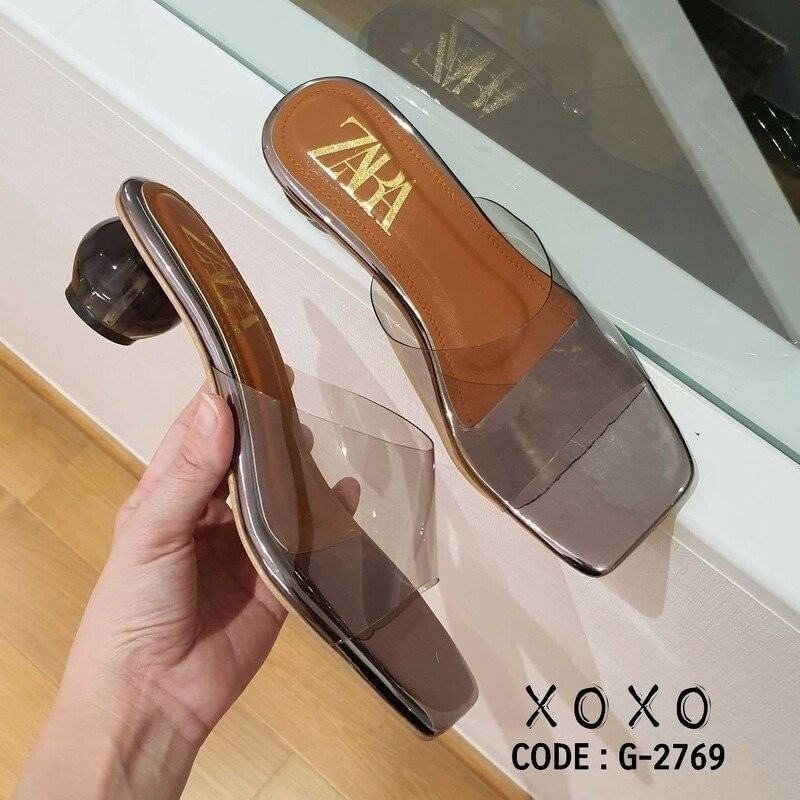 ZARA รองเท้า คัชชูงานสวม คาดพลาสติกใสอย่างดีเนื้อนุ่ม พื้นวัสดุหนัง PU ส้นแก้วสีใส งารจริงสวยมากคะ แมทส์ชุดง่าย น้ำหนักเบา