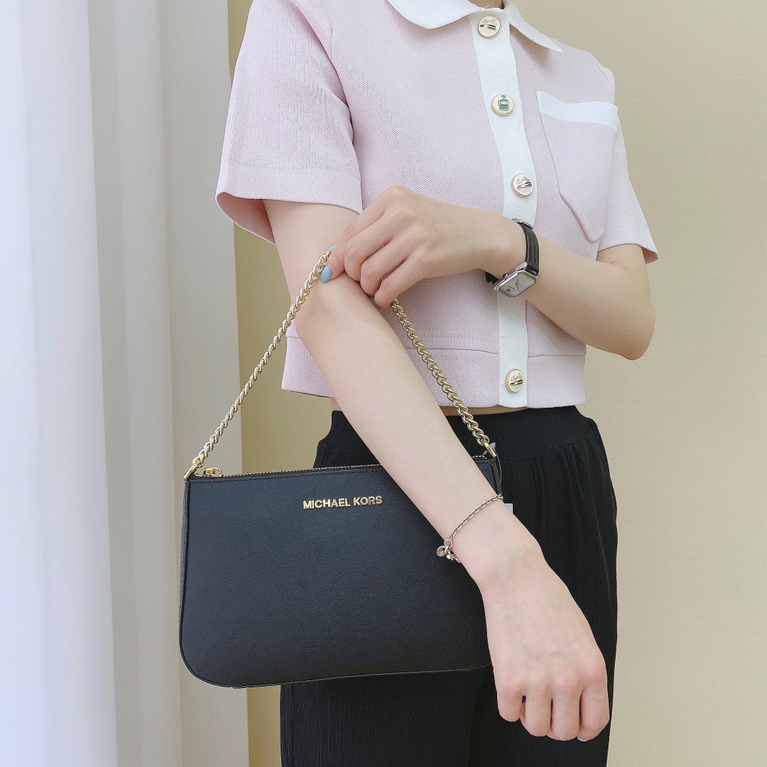 MICHEAL KORS SAFFIANO CROSSBODY BAG / MK Chain Pouchette Bag พร้อมส่ง 4 สี กระเป๋าสะพายข้าง ทรงสวย วัสดุหนัง SAFFIANO คุณภาพดี สวยอยู่ทรงแข็ง