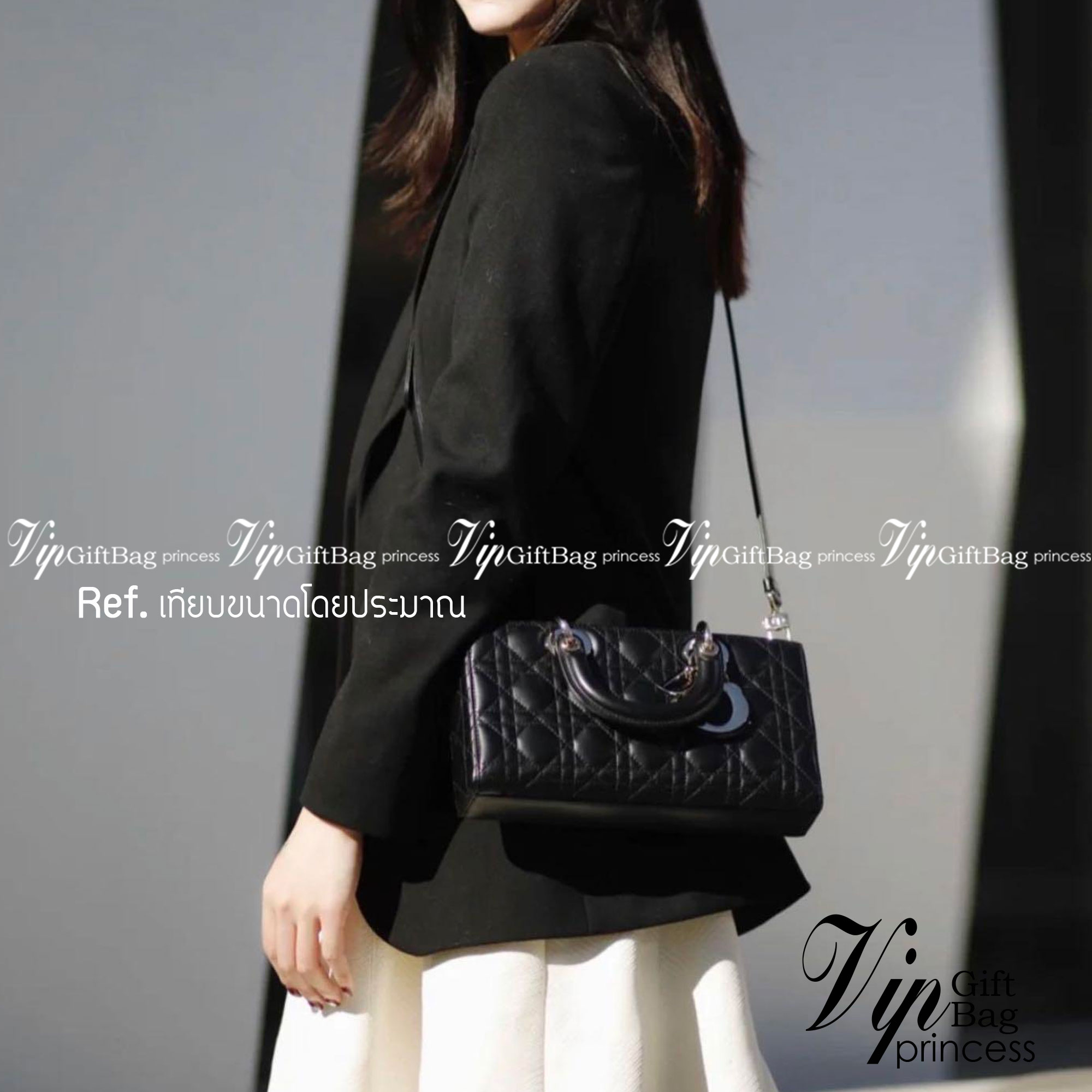 DIOR Lady D-Joy Bag Cannage Lambskin กระเป๋าสุดไอคอนิก รุ่นอมตะที่ตราตรึงในความทรงจำผู้คนทั่วโลก ถือแล้วดูหรู ดูแพง เป็นรุ่นที่ควรมี มีสายสะพายโซ่แบบถอดได้ ภาพสินค้าถ่ายจากงานขายจริง ใช้งานต่างประเทศได้