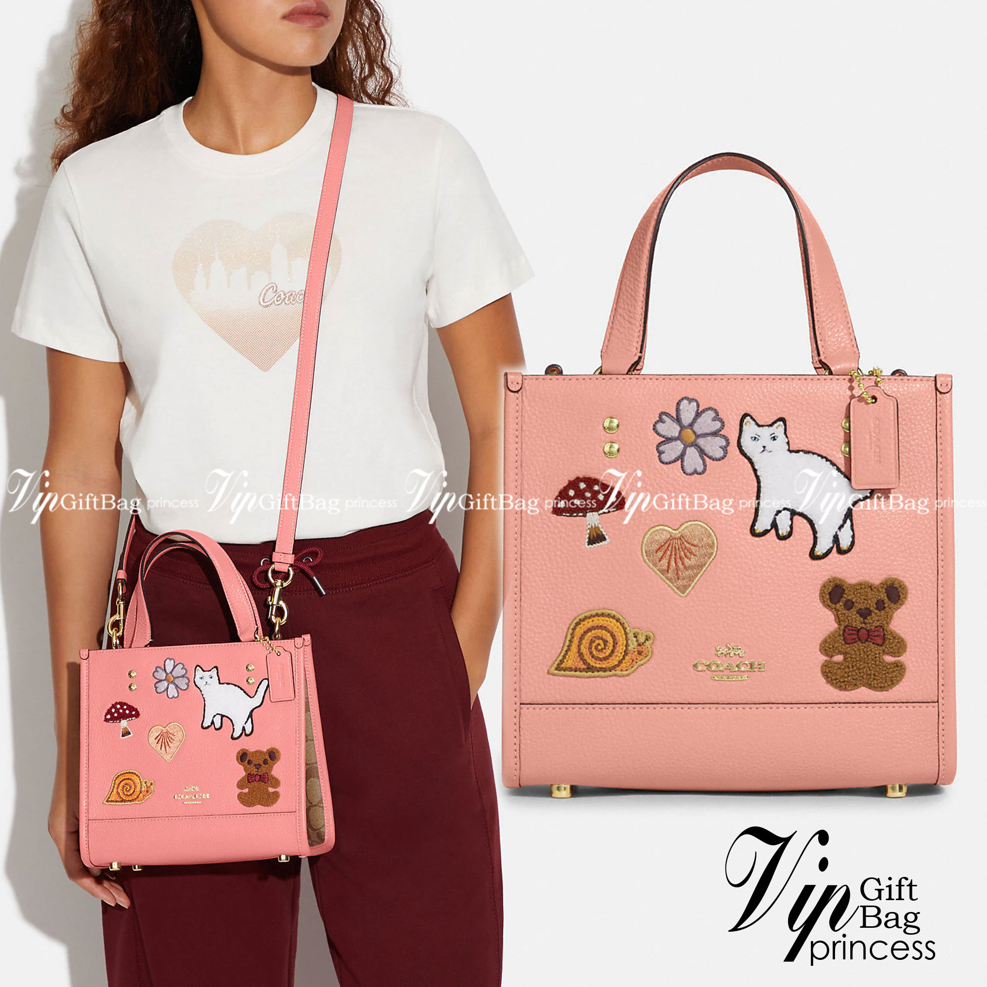 Coach Dempsey Tote 22 With Creature Patches CC421 คอลเลคชั่นใหม่ กระเป๋าทรงโท้ท ขนาดน่ารักน่าใช้มากๆ ดีไซน์น้องหมีจิ้มลิ้มดึงดูดสายตามากๆ ฟังก์ชั่นการใช้งานสะดวก มีทั้งสายคล้องในตัว และสายครอสบอดี้ ภายในกระเป๋าเป็นช่องโล่ง ใส่ของสำคัญได้ครบครันไม่ต้องห่วง