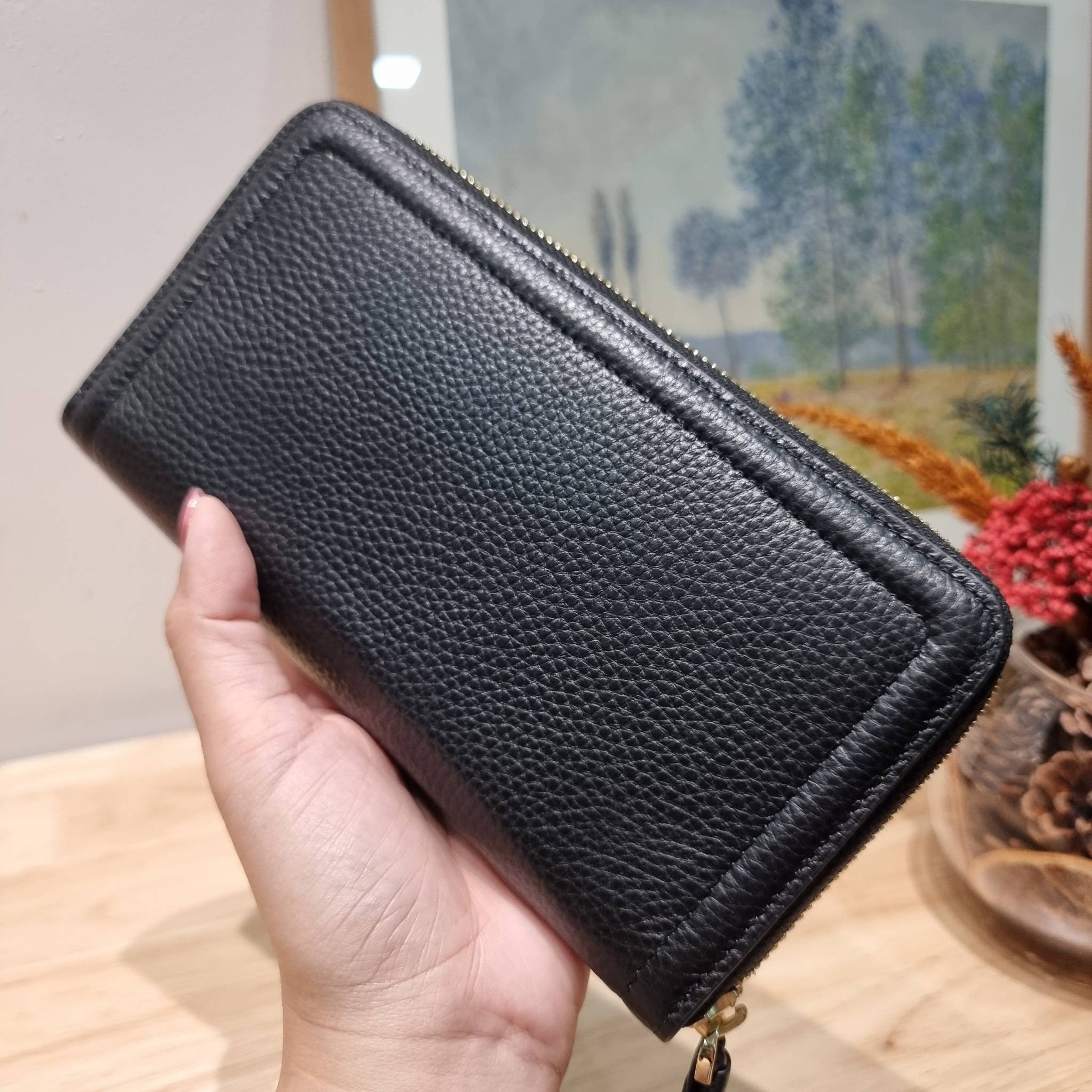 TORY BURCH THEA MULTI GUSSET ZIP CONTINENTAL WALLET กระเป๋าสตางค์ใบยาวเบสท์เซลเลอร์ ขนาดกำลังพอเหมาะ ดีไซน์เรียบหรู