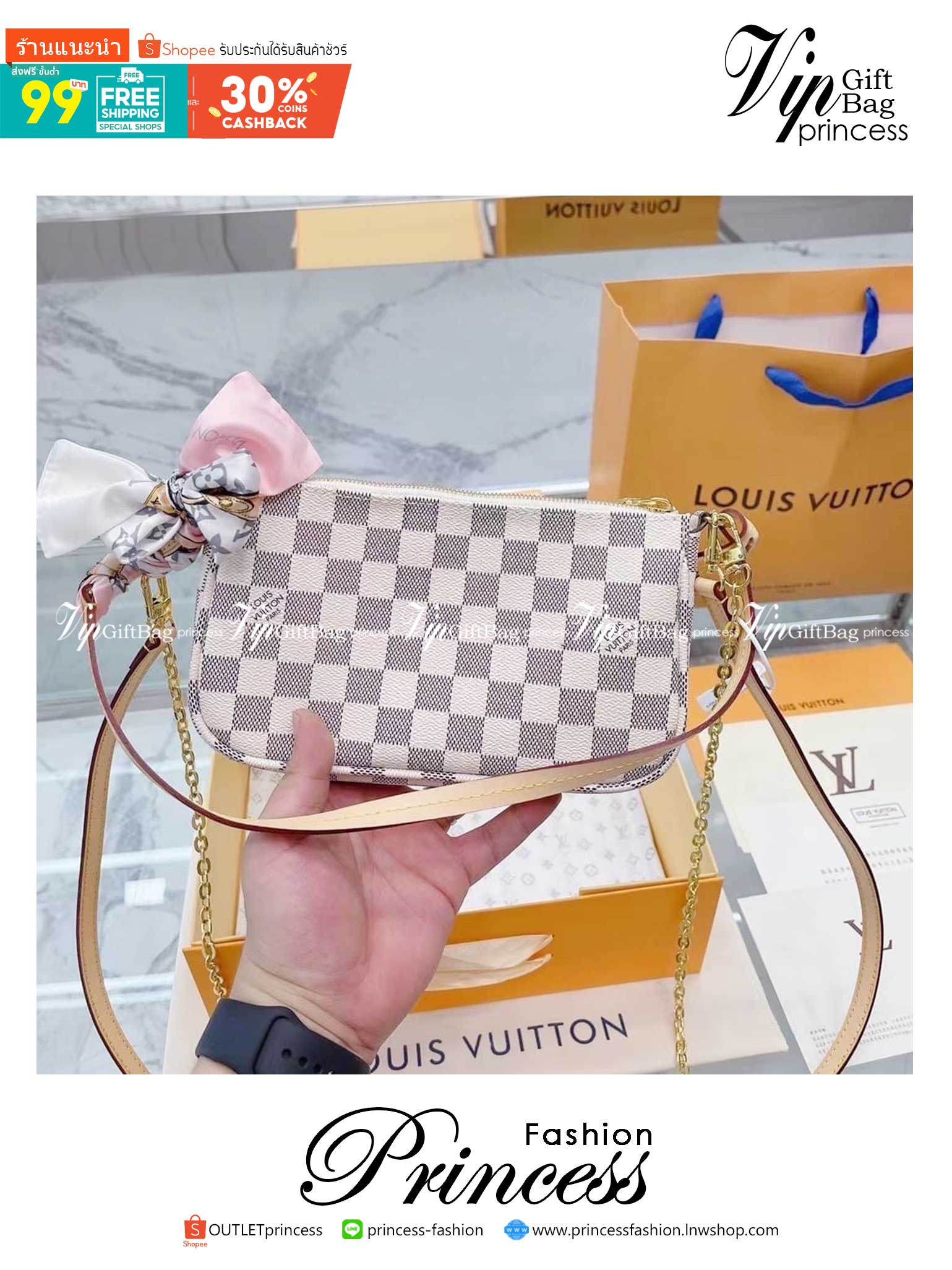 LV POCHETTE ACCESSOIRES กระเป๋าสะพายทรงพอช สุดฮอต ดีงาม ดีไซน์คลาสสิควินเทจ ขนาดกำลังสวย ประหยัดพื้นที่ มาพร้อมสายคล้องโซ่ และสายสะพายหนัง เป็นไอเท็มที่เหมาะในทุกโอกาส สะพายปรับลุคได้หลายสไตล์ รับรองคุ้มค่าจริงๆจ้า
