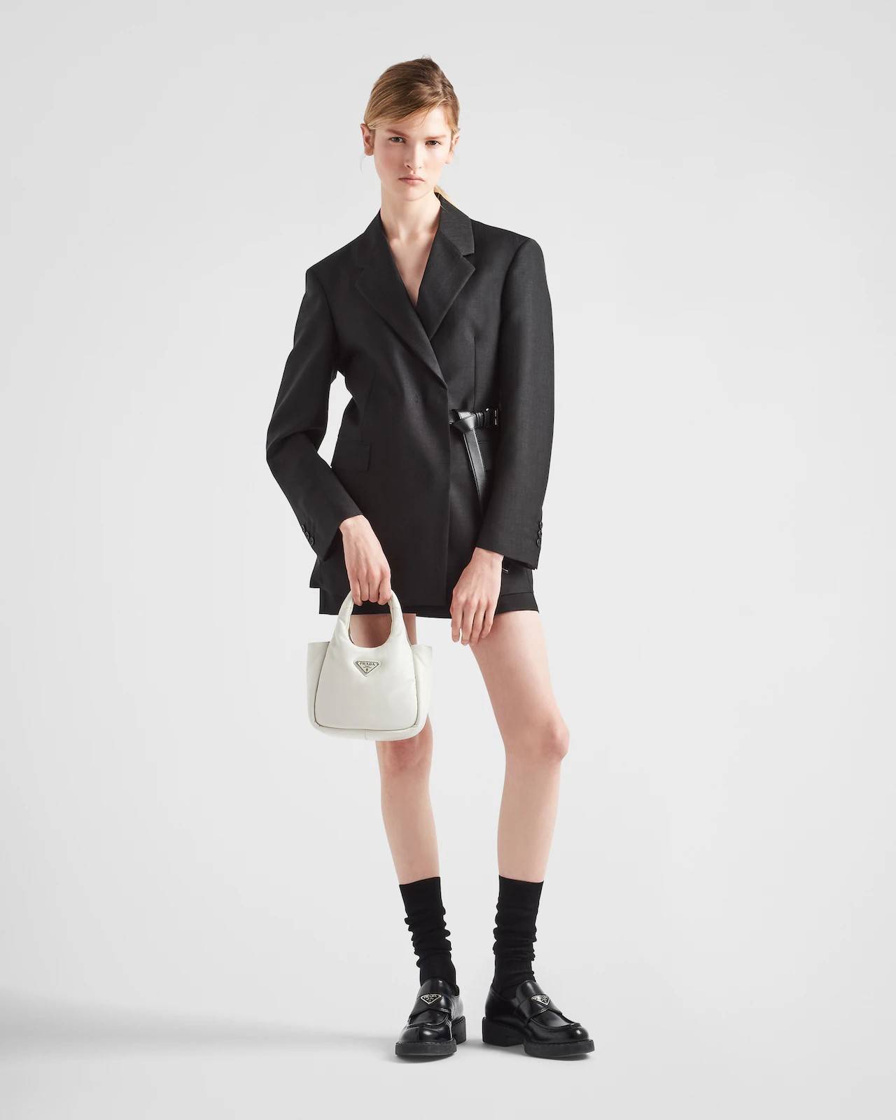 PRADA Small padded Soft nappa-leather bag พร้อมส่ง 4 สี น้องใหม่ล่าสุด กับคอลเลคชั่นที่ทำออกมาตอบโจทย์ได้ทุกไลฟ์สไตล์