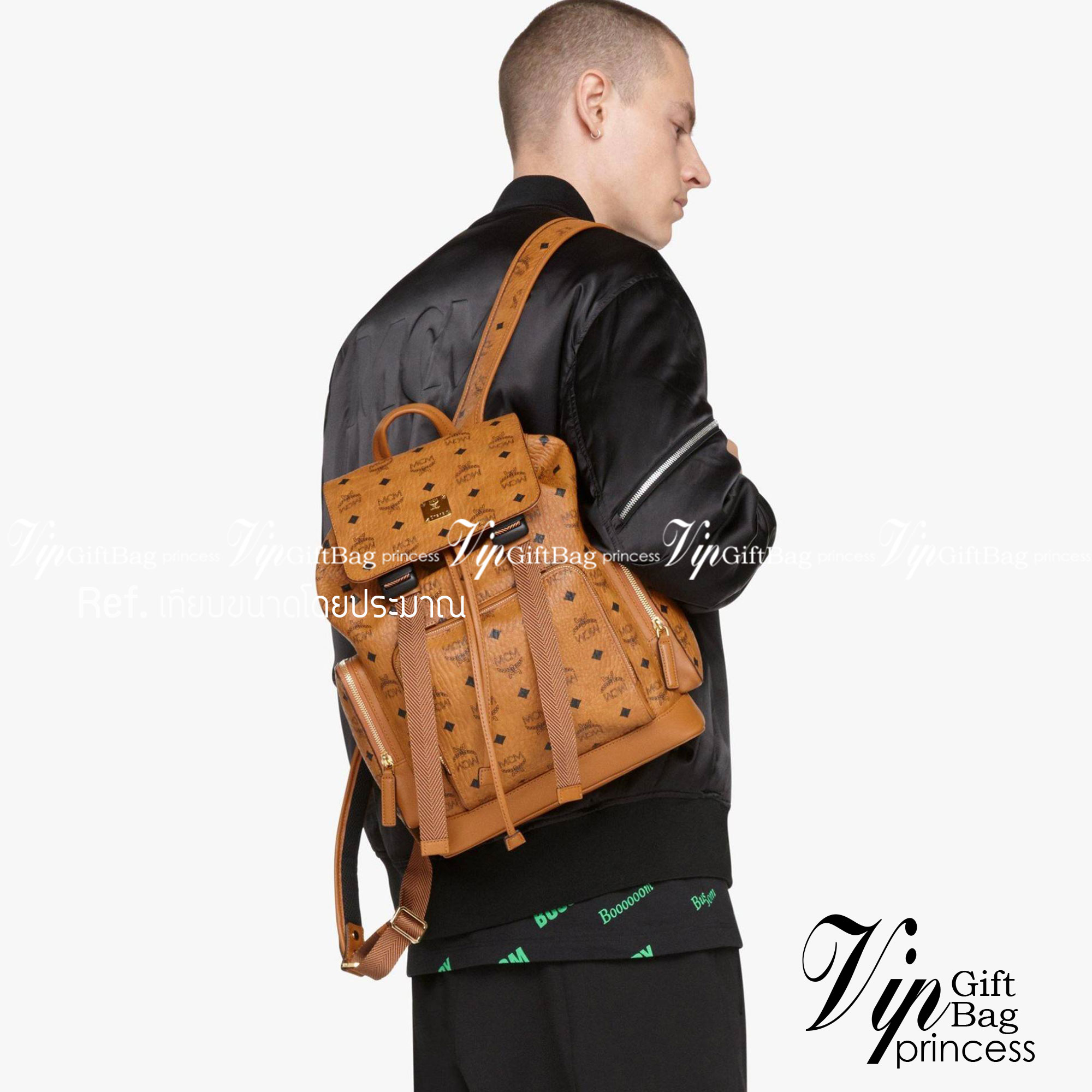 M.C.M SMALL BRANDENBURG BACKPACK IN VISETOS อีกหนึ่งไอเท็ม เอาใจสายเที่ยวแบบจัดหนัก ไม่รู้จะมีใบไหนคุ้มได้มากกว่านี้อีกแล้ว กระเป๋าเป้ใบใหญ่กำลังดี ดีไซน์ไม่ซ้ำใคร ฟังก์ชั่นการใช้งานตอบโจทย์หลายๆคนแน่นอน