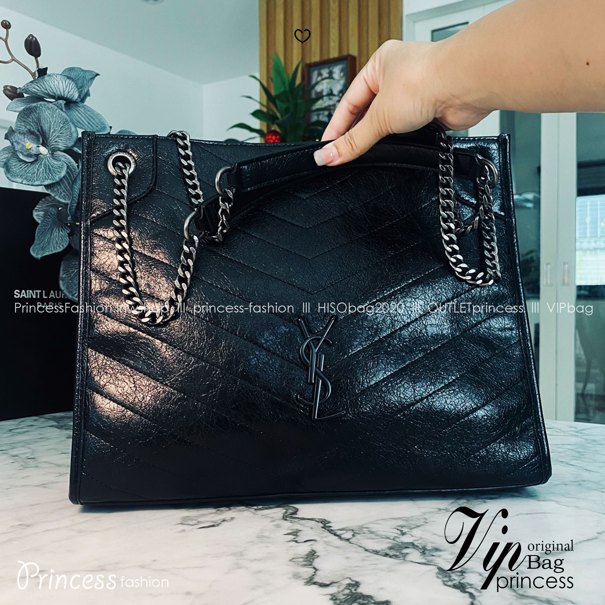 YSL Shopper Niki Tote Bag กระเป๋าสะพายทรงโท้ทใบใหญ่กำลังสวย หรูหราขั้นสุด เสิร์ฟมาให้สวยทันใช้ปีใหม่แน่นอน ใบจริงดูแพงเกินคุ้ม -- [รับตัวแทนกระเป๋า]