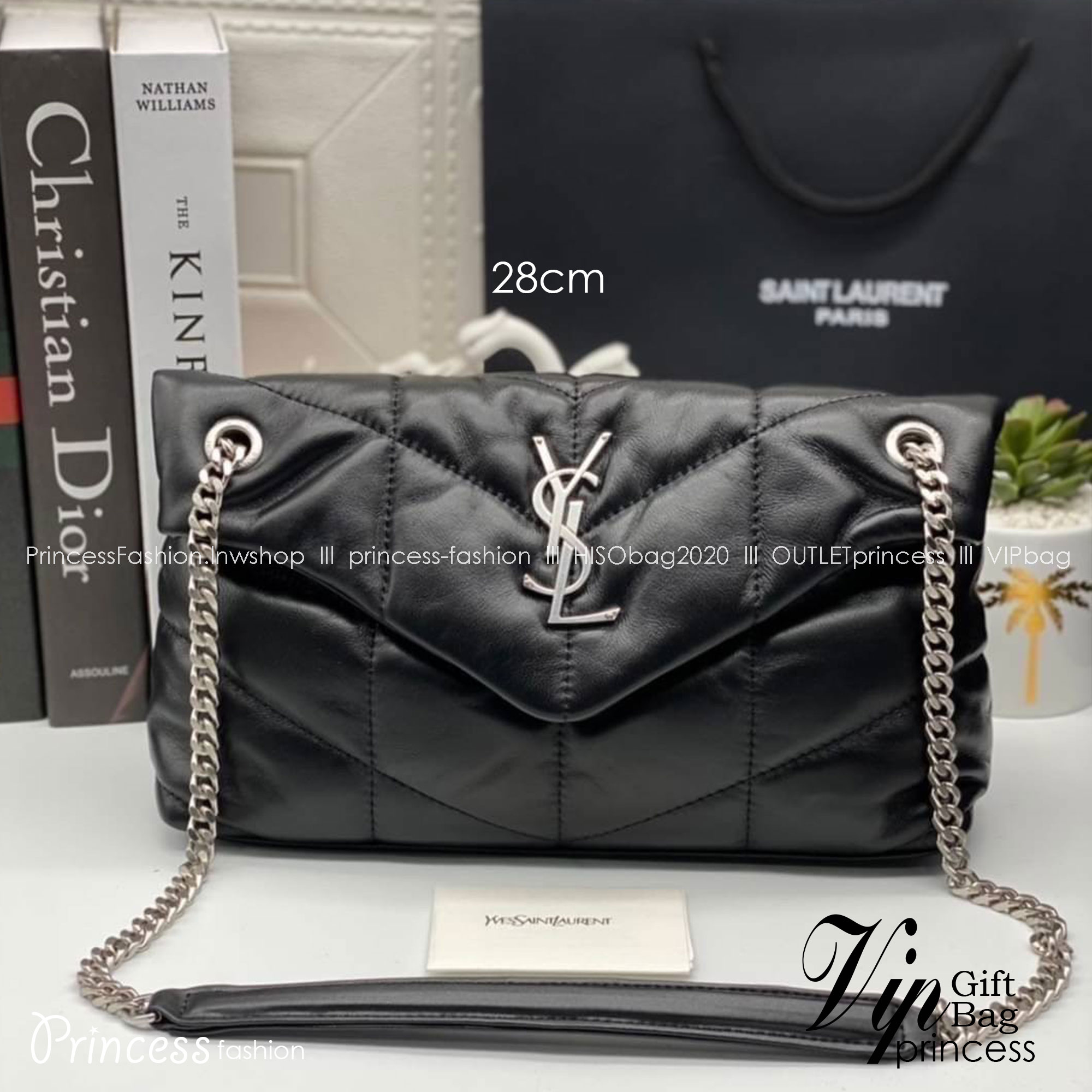 28cm YSL PUFFER SMALL CHAIN BAG IN QUILTED / Yves Saint laurent puffer small chain bag in quilted กระเป๋าสะพายรุ่นยอดนิยม ทรงสวย ใช้ได้บ่อยไม่มีเบื่อ วัสดุหนังสัมผัสนิ่มมือ ดีไซน์เรียบหรู