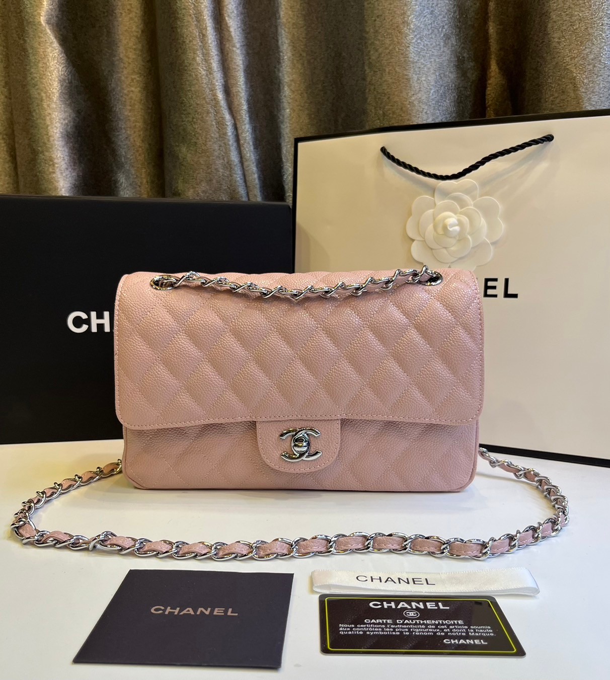 พร้อมส่งโทนพาสเทล CHANEL Classic in Pastel 25cm กระเป๋าสะพายรุ่นยอดนิยมเรียบหรู เกรดออริ 1:1 ใช้งานต่างประเทศได้ ภาพถ่ายจากงานขายจริง