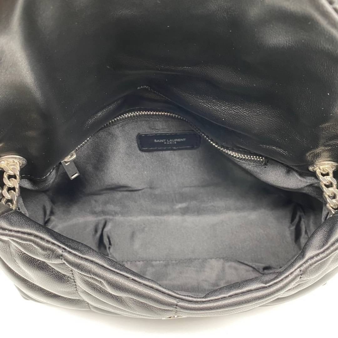 28cm YSL PUFFER SMALL CHAIN BAG IN QUILTED / Yves Saint laurent puffer small chain bag in quilted กระเป๋าสะพายรุ่นยอดนิยม ทรงสวย ใช้ได้บ่อยไม่มีเบื่อ วัสดุหนังสัมผัสนิ่มมือ ดีไซน์เรียบหรู
