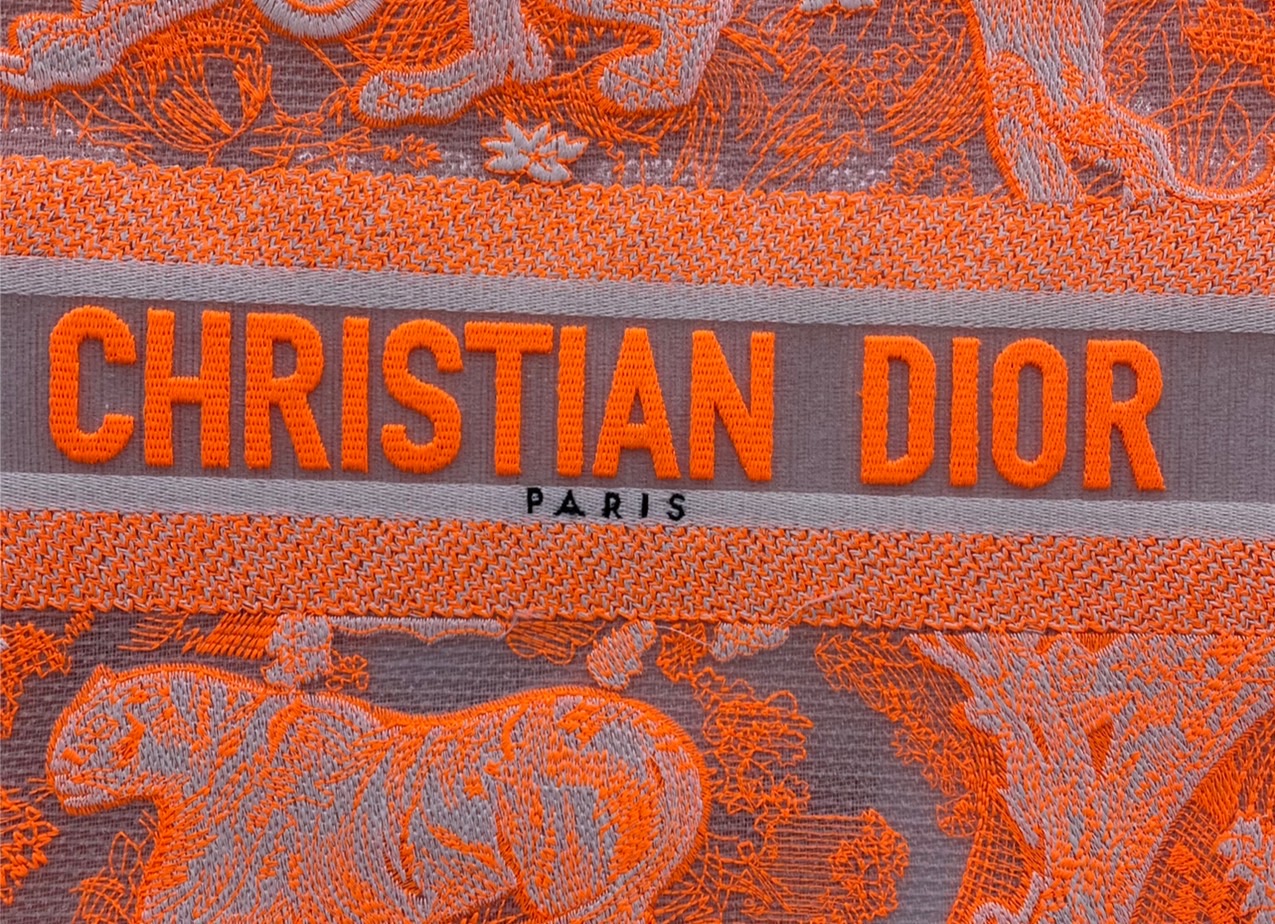 DIOR Book Tote Fluorescent Orange Toile de Jouy Transparent Canvas เกรดออริจินอล ภาพสินค้าถ่ายจากงานขายจริงใช้งานต่างประเทศได้
