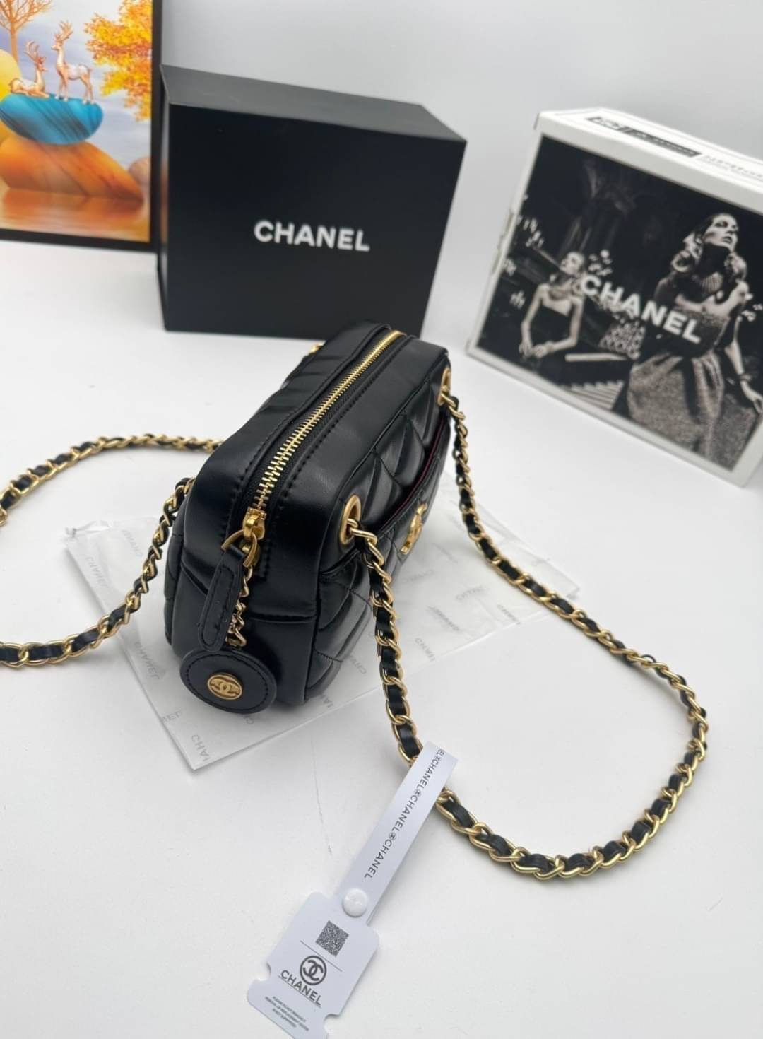 CHANEL 24K Mini Camera Case Bag Fall-Winter 2024/25 กระเป๋าสะพายไซส์มินิ น่ารักน่าใช้ สวยเกินต้านที่สุดกับไอเท็มยอดฮิตที่โดดเด่นเป็นเอกลักษณ์ ที่สาวๆหรือใครๆก็ต้องมีแล้วค่า!!