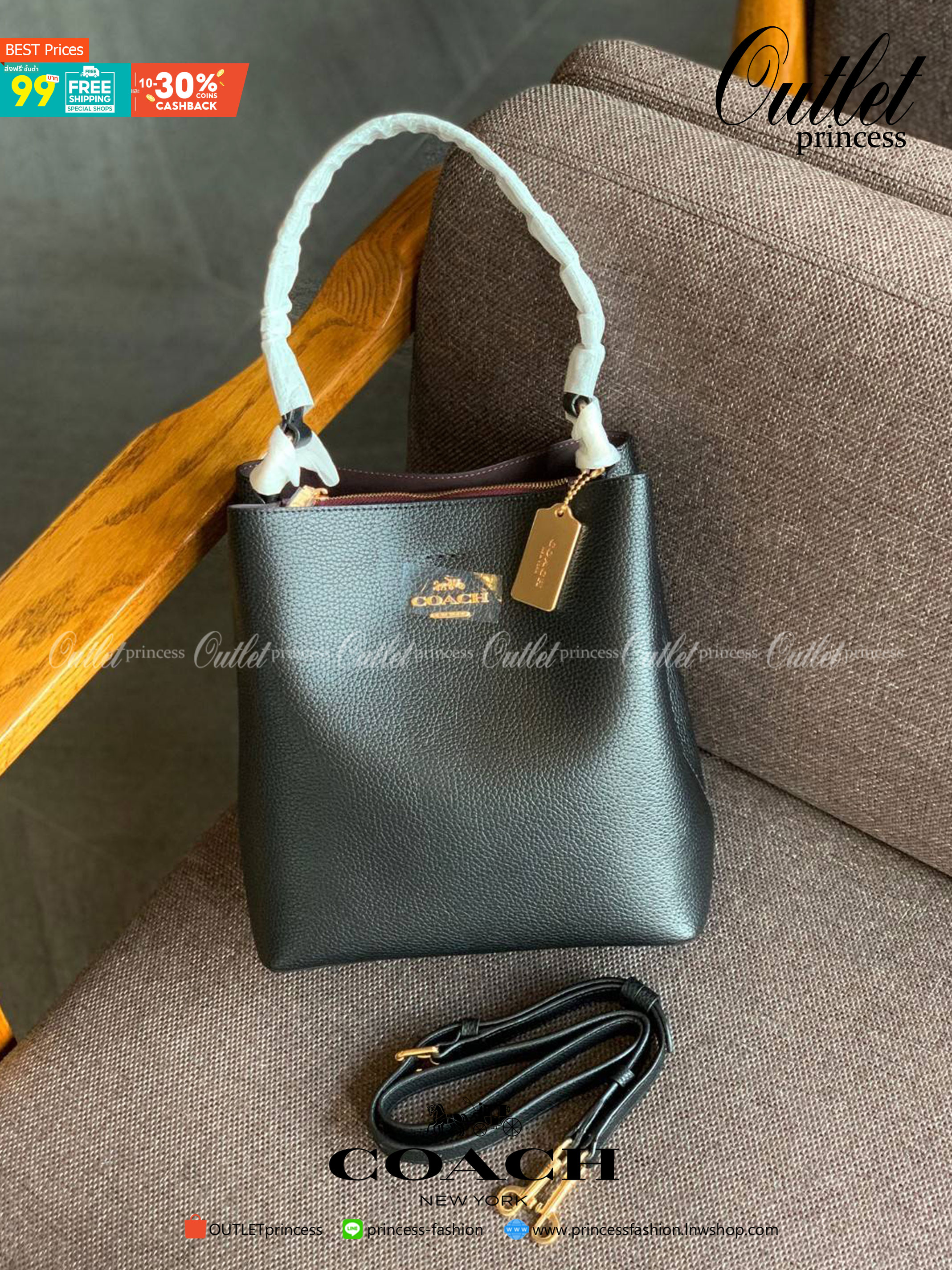 ถังใหญ่พร้อมส่งแล้วค่าา ห้ามพลาด❗️ COACH TOWN BUCKET BAG((91122)) 📣พร้อมส่ง ไซด์ที่สาวๆรอคอยค่ะ! ✔️กระเป๋าทรงถังใบใหญ่ สุดฮิตอีกรุ่นที่สาวๆต้องมีติดตัว ✔️หนังแท้ หนังจริงสวยมาก นิ่มมือดีด้วยนะคะ