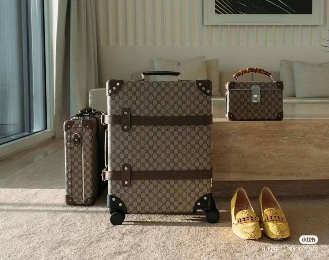 GUCCI Globe-Trotter Carry-On Suitcase / GUCCI globetrotter luggage พร้อมส่ง เกรดท็อปออรินอล งานเหมือนสุด หนังแท้ สวยงามตามรูป TOP ORIGINAL 1:1 เกรดเทียบแท้ ใช้สลับแท้ได้ ใช้งานต่างประเทศได้