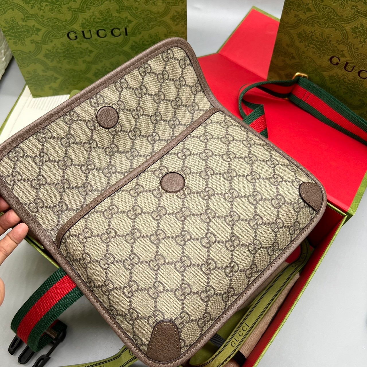 GUCCI Neo Vintage GG Supreme belt bag / Gucci Belt bag เกรดใช้งานสลับของแท้ เกรดออริจินอล ใช้ได้ทั้งชายหญิง งาน unisex ผลัดกันใช้ ^-^ ก็ได้ งานสวยตามรูป สินค้าขายดี ภาพสินค้าถ่ายจากงานขายจริง ใช้งานต่างประเทศได้