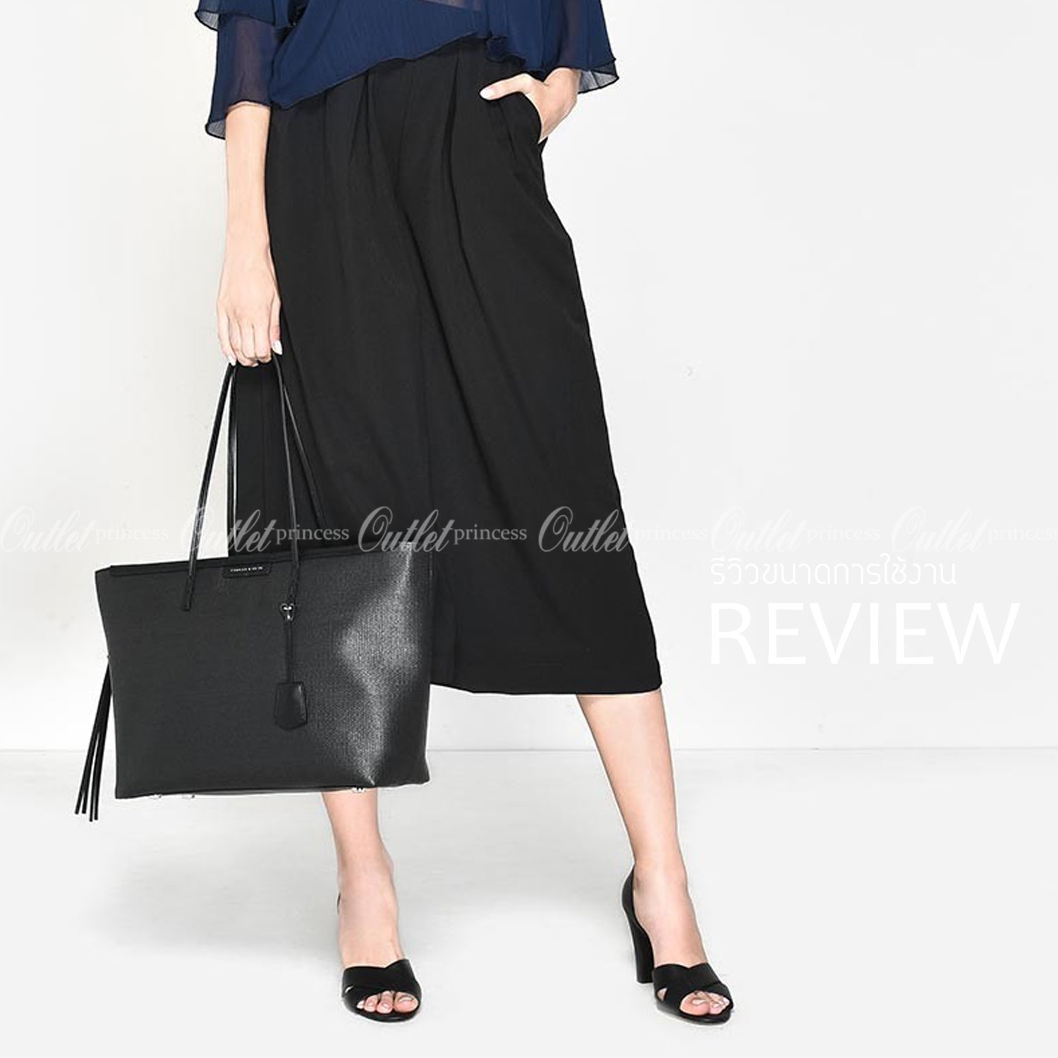 Charles & Keith Black Textured Tote Bag ฮอตฮิตตลอดกาลสำหรับรุ่นนี้ รุ่นยอดนิยม!! มากี่รอบกี่รอบก็ขายดี ใครไม่มีรุ่นนี้ติดตู้ไว้ถือว่าเชยมาก(!!) กระเป๋าสะพายทรง Shopping bag ใบใหญ่จุของได้ใจ น้ำหนักเบา โดดเด่นด้วย Textured วัสดุสานรอบใบ ตัดขอบหนัง สวยอยู่ท