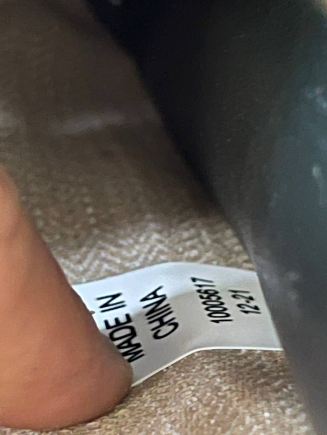 Tory burch lee radziwill pebbled small double bag กระเป๋า Lee Radziwill Double Bag สุดหรู ที่คำนึงถึงการเลเยอร์หนังและหนังกลับอย่างประณีตลงไปในงานดีไซน์ สามารถปรับปากกระเป๋าได้ 3 แบบตามต้องการ พร้อมนำเอาความเป็น American Luxury มาตีความใหม่ผ่านแง่มุมของคว