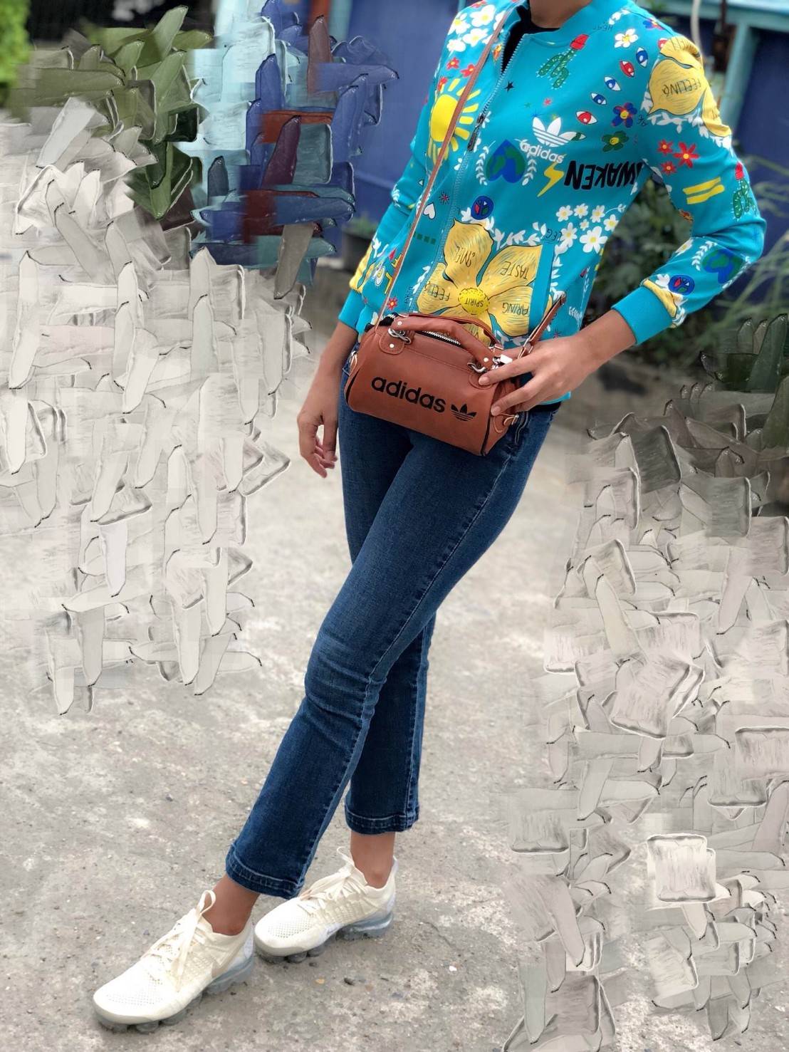 Adidas mini shoulder bag and messenger bag 2018 พร้อมส่ง กระเป๋าสะพายข้างแนว Sport วัสดุ pu หนังนิ่ม น้ำหนักเบาค่ะ ใช้ได้ทั้งด้านหน้าและหลังค่ะ ตัวกระเป๋าสกรีนโลโก้แบรนด์ เปิดปิดกระเป๋าแบบซิป ภายในโล่ง กว้างสามารถใส่มือถือได้ กระเป๋าสตางค์ใบเล็กได้ หรือขอ