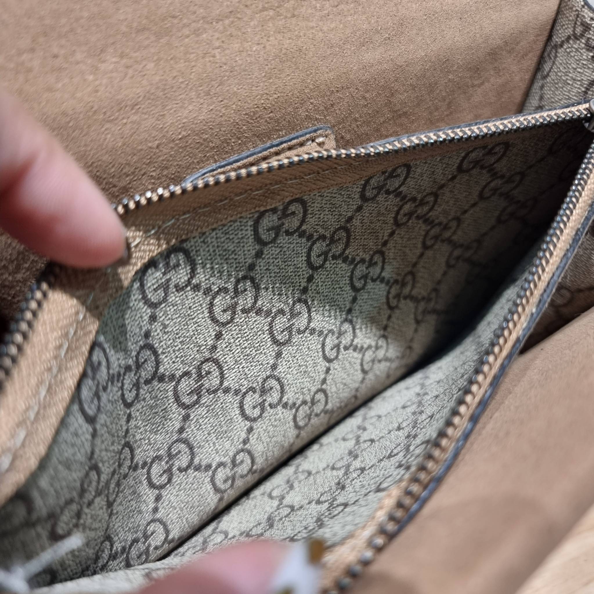 GUCCI GG DIONYSUS SHOULDER BAG / DIONYSUS GG SMALL SHOULDER BAG / GUCCI BAG พร้อมส่งที่ไทย กระเป๋าสะพายรุ่นที่สาวๆต้องไม่พลาด!! ดึงดูดและสะกดสายตาด้วยอะไหล่ดีเทลหรู