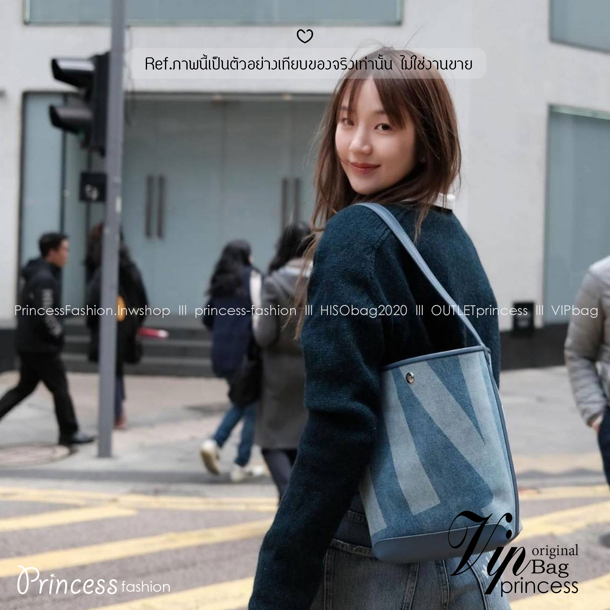 Rally movement the bag denim เป็นไอเท็มที่ฮอตสุดๆแห่งปีจริงๆ กับกระเป๋าทรงบัคเก็ต ที่ดีไซน์ออกมาคลาสสิคและใช้งานง่ายจริงๆ