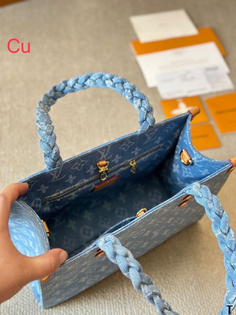 LV Let Go PM Denim Monogram กระเป๋าทรงโท้ทเดนิมสวยหรูคลาสสิค เพิ่มความโดดเด่นที่หูจับถักน่ารักลุคคุณหนูเท่ห์ๆ ไม่เหมือนใคร