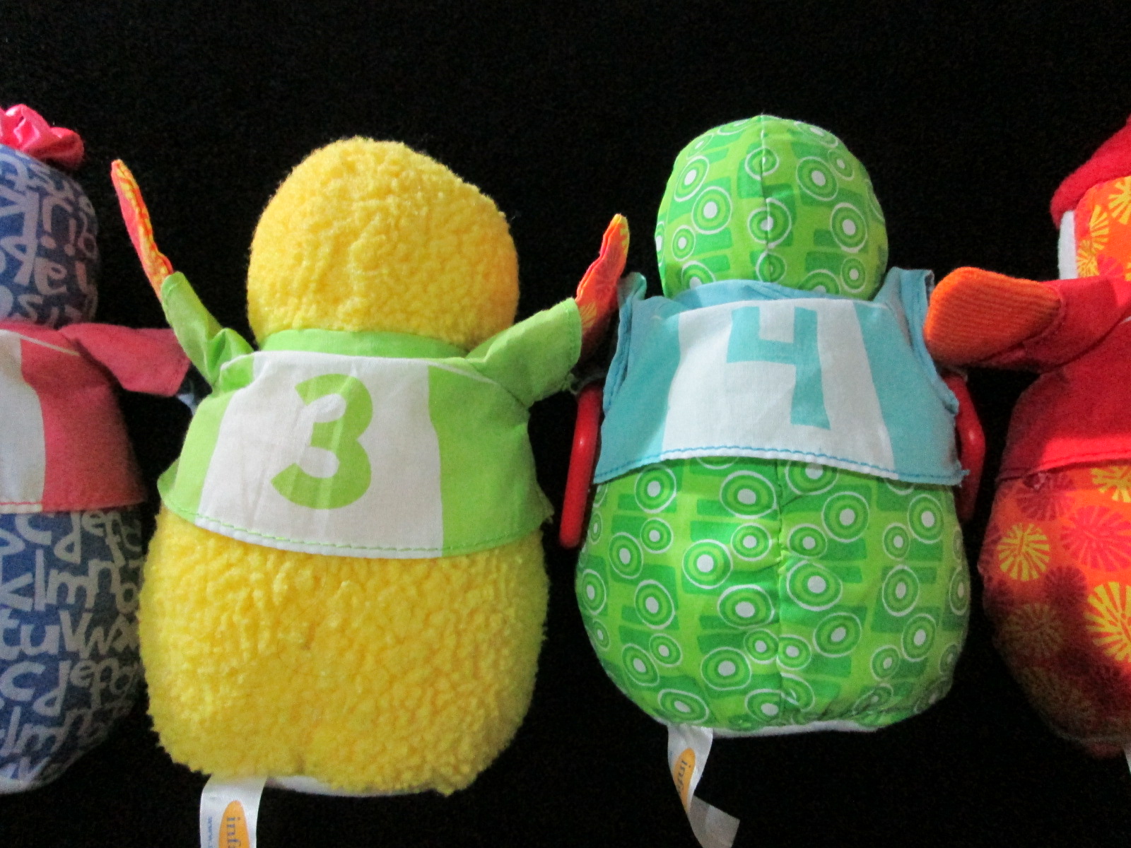 Infantino Circo Penguin Bowling Plush Set ของเล่นเสริมพัฒนาการสำหรับเด็กมือสอง