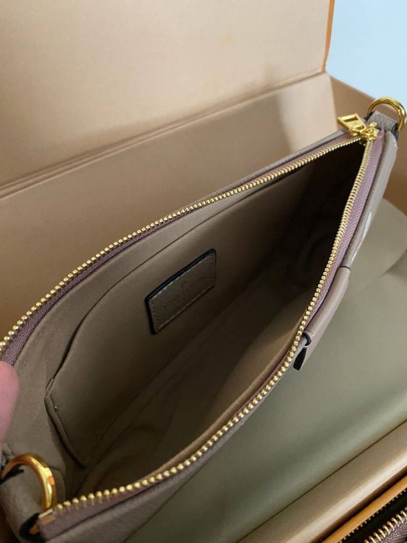 VIP GIFT 】LOUIS VUITTON MULTI POCHETTE ACCESSOIRES BAG