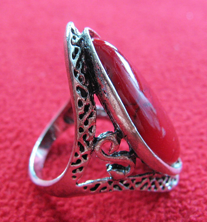 สินค้าหมดค่ะ แหวนหินปะการังสีแดง โรเดียมสีเงิน(คุ้มครอง)แบบ3ค่ะ