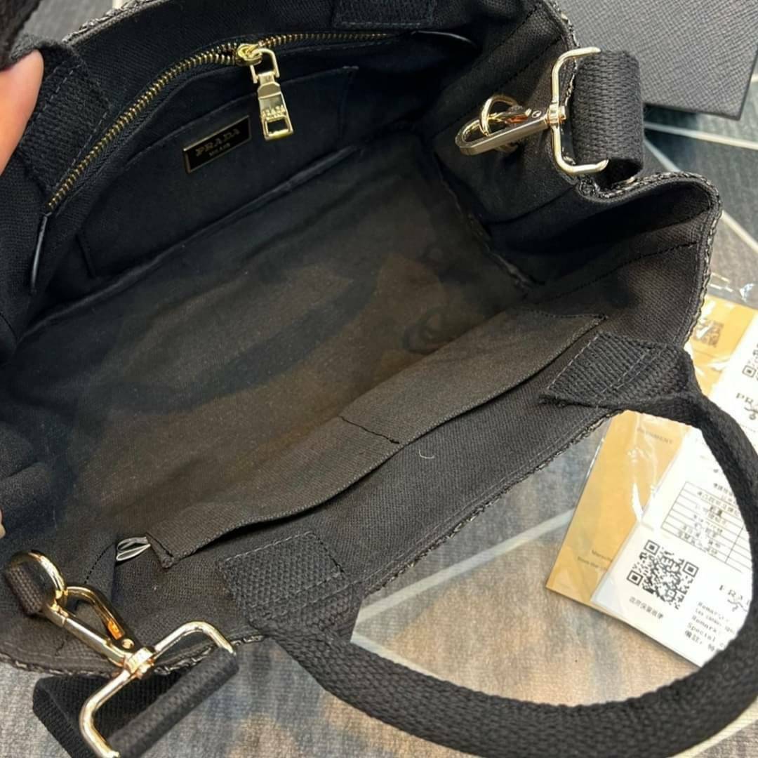 VIP 🥂 PRADA shopping summer bags / Prada Tote Bag 12" กระเป๋าสานสีโทนน่ารัก จุของได้เยอะ ภาพสินค้าถ่ายจากงานขายจริง พร้อมส่ง