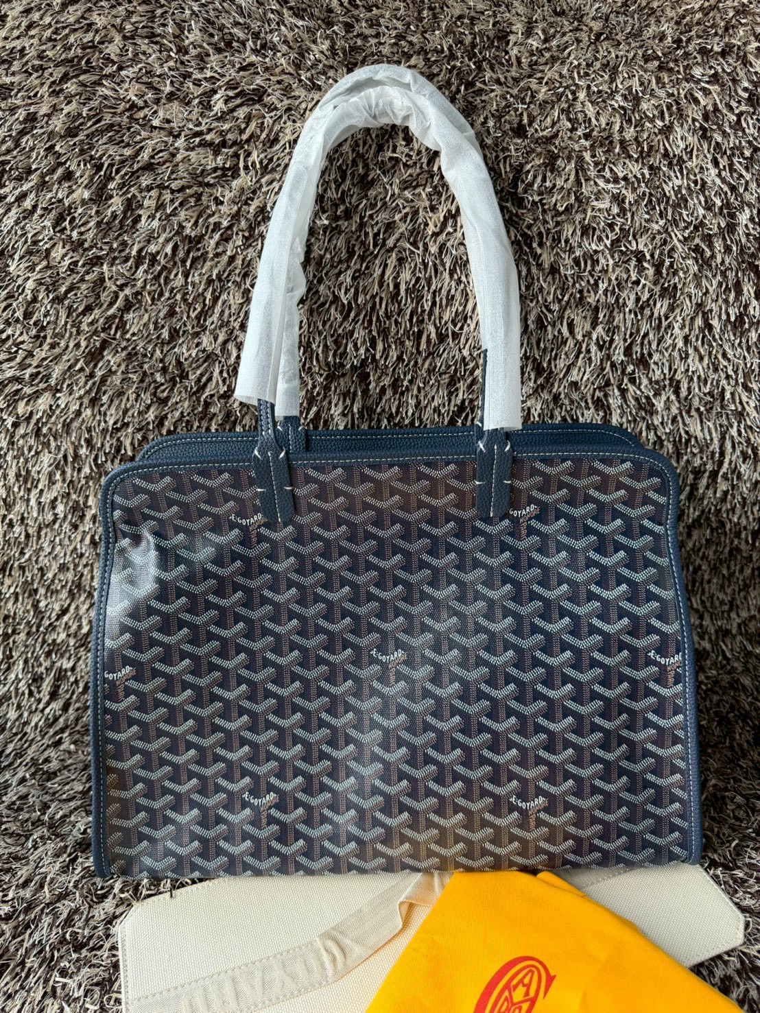 Goyard Hardy PM Tote Bag กระเป๋าสะพายทรงโท้ท ทรงเหลี่ยมใบใหญ่ ภายในโล่งกว้างมาก จุของได้ครบ